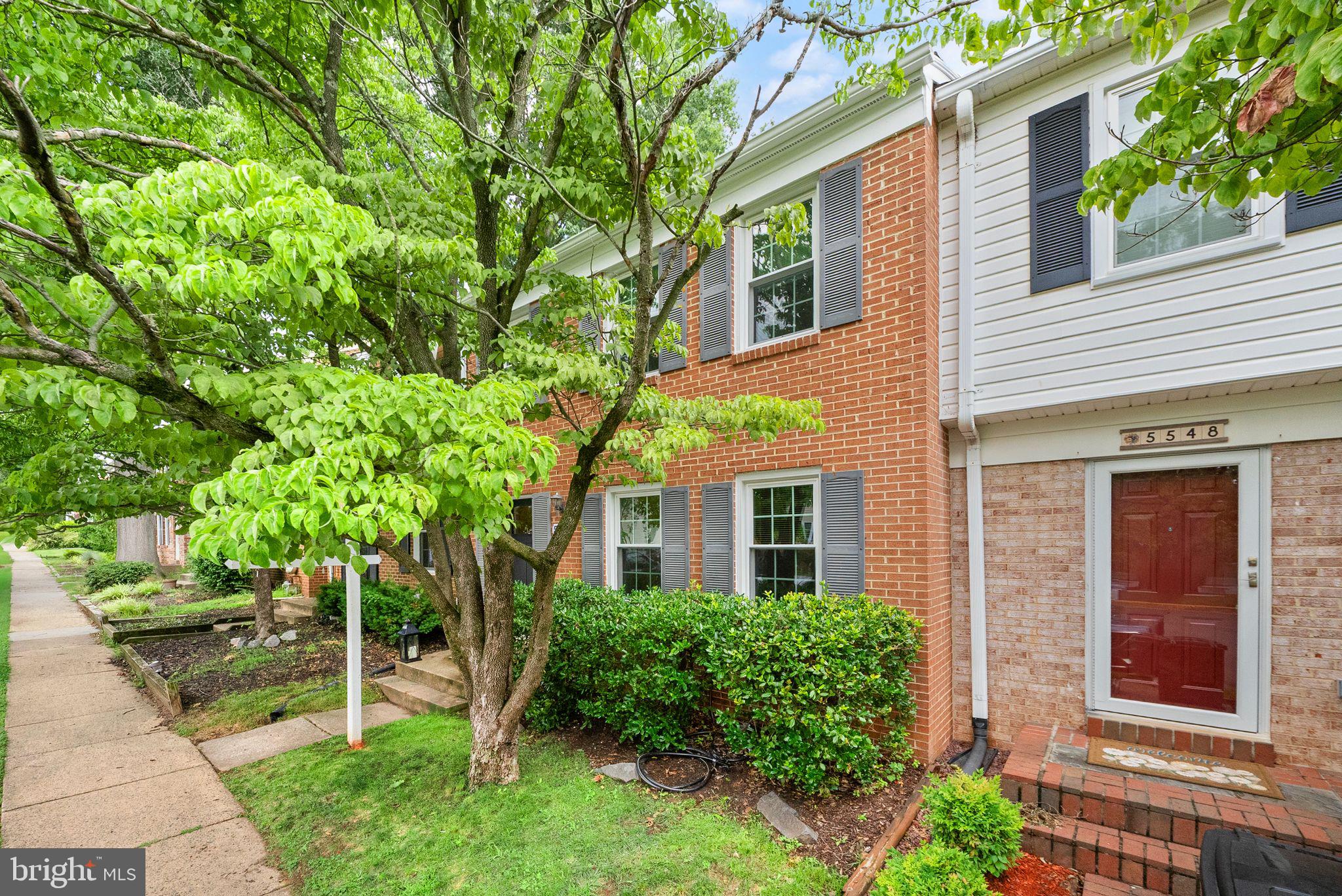 LAKE BRADDOCK - Residential