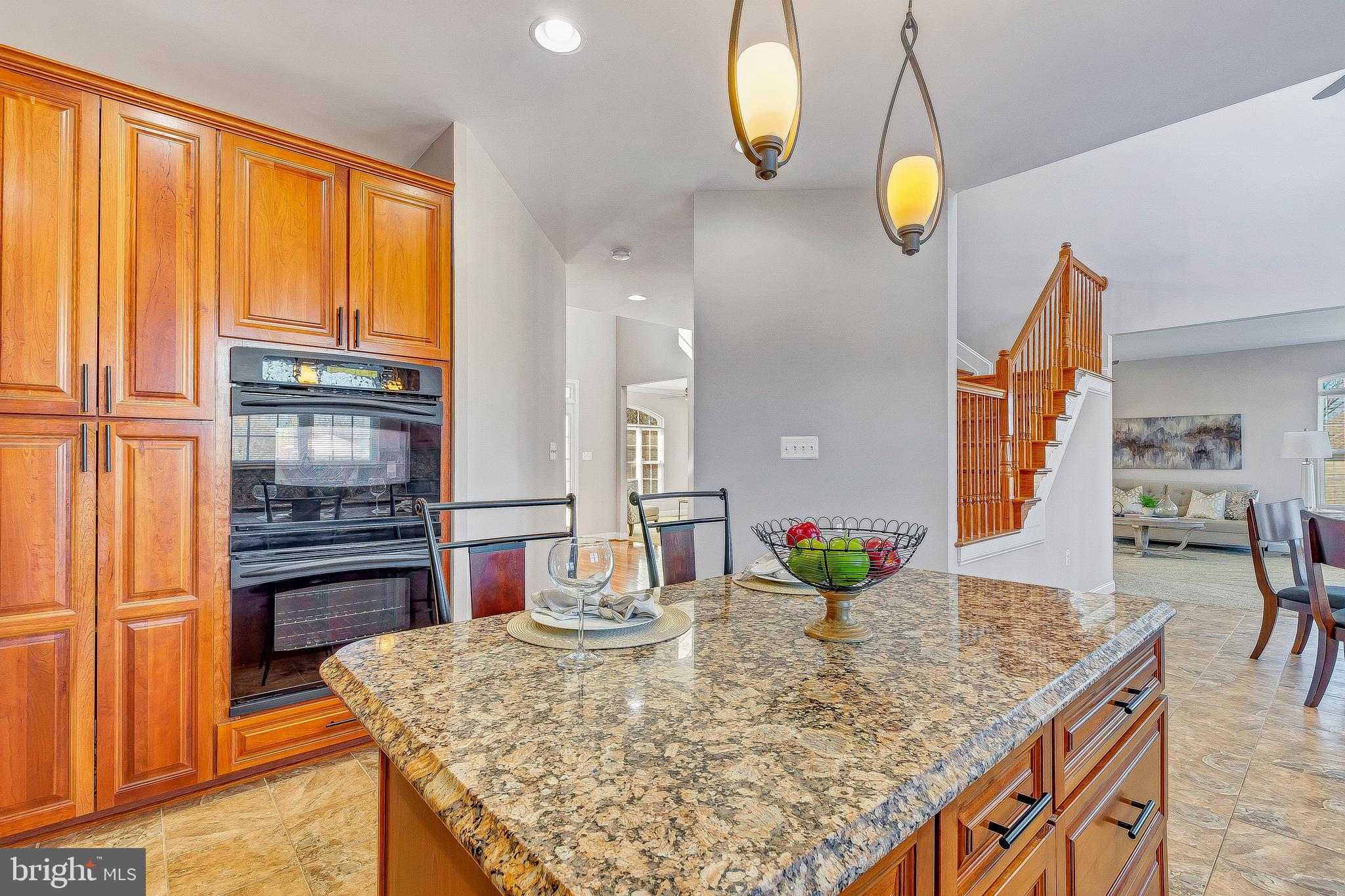 OAKWOOD MANOR - Residential