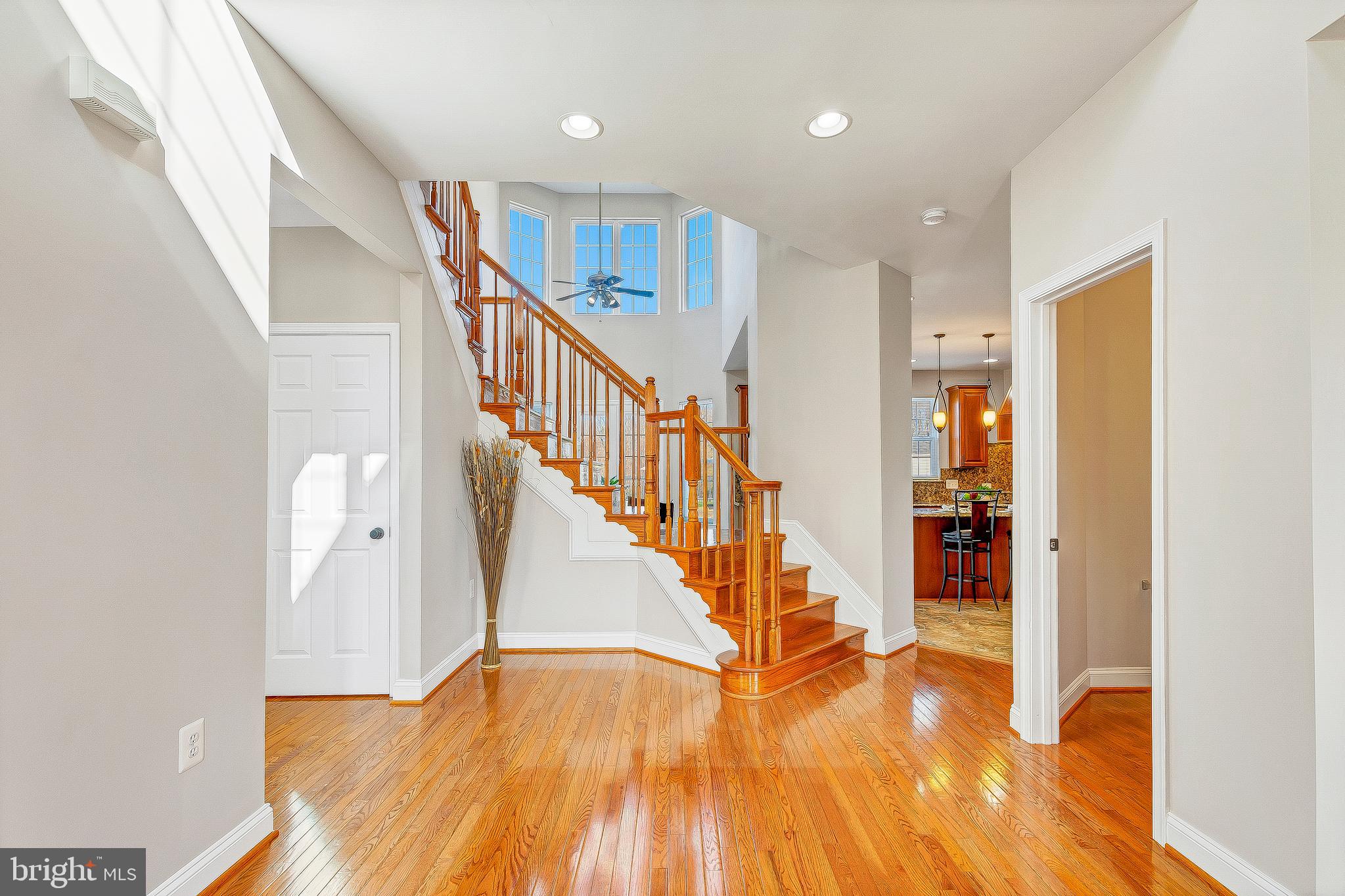 OAKWOOD MANOR - Residential
