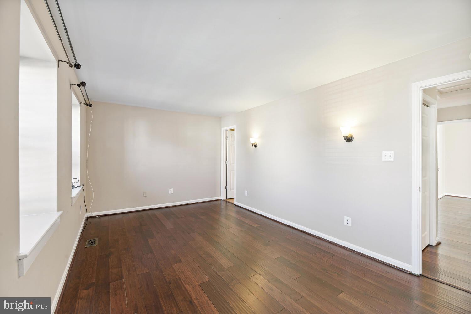 DEVONSHIRE TOWNHOMES - Residential Lease