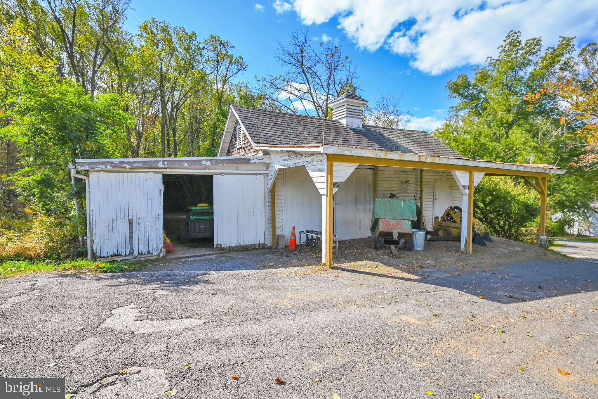 GLEN ARM - Farm