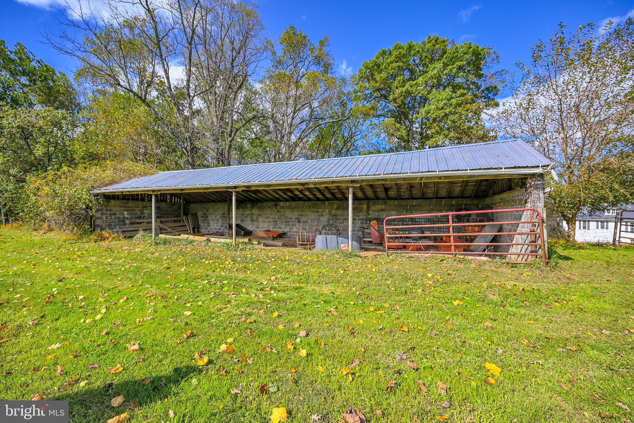 GLEN ARM - Farm