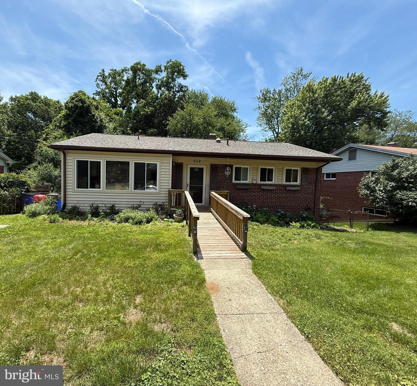 FRANKLIN KNOLLS - Residential