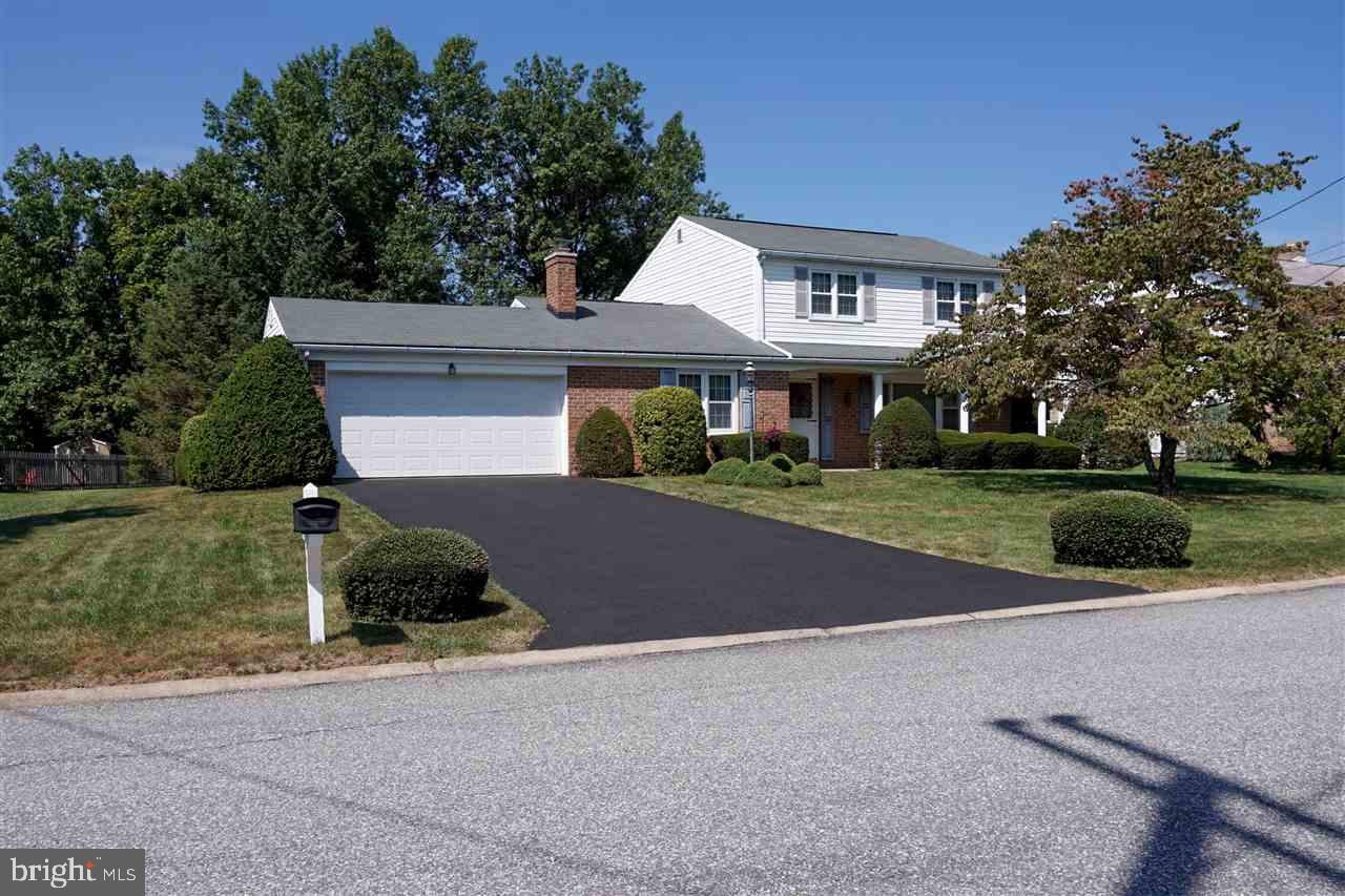 Wonderful traditional home in ODCC neighborhood. Updated Kitchen with new appliances. Spacious FR has wood burning FP, adjacent full BA and 1st floor Laundry.  Enjoy the covered back patio and large flat Back Yard. Oversized 2 Car Garage.  Full water proofed basement to finish or for storage.  Don't miss this one!