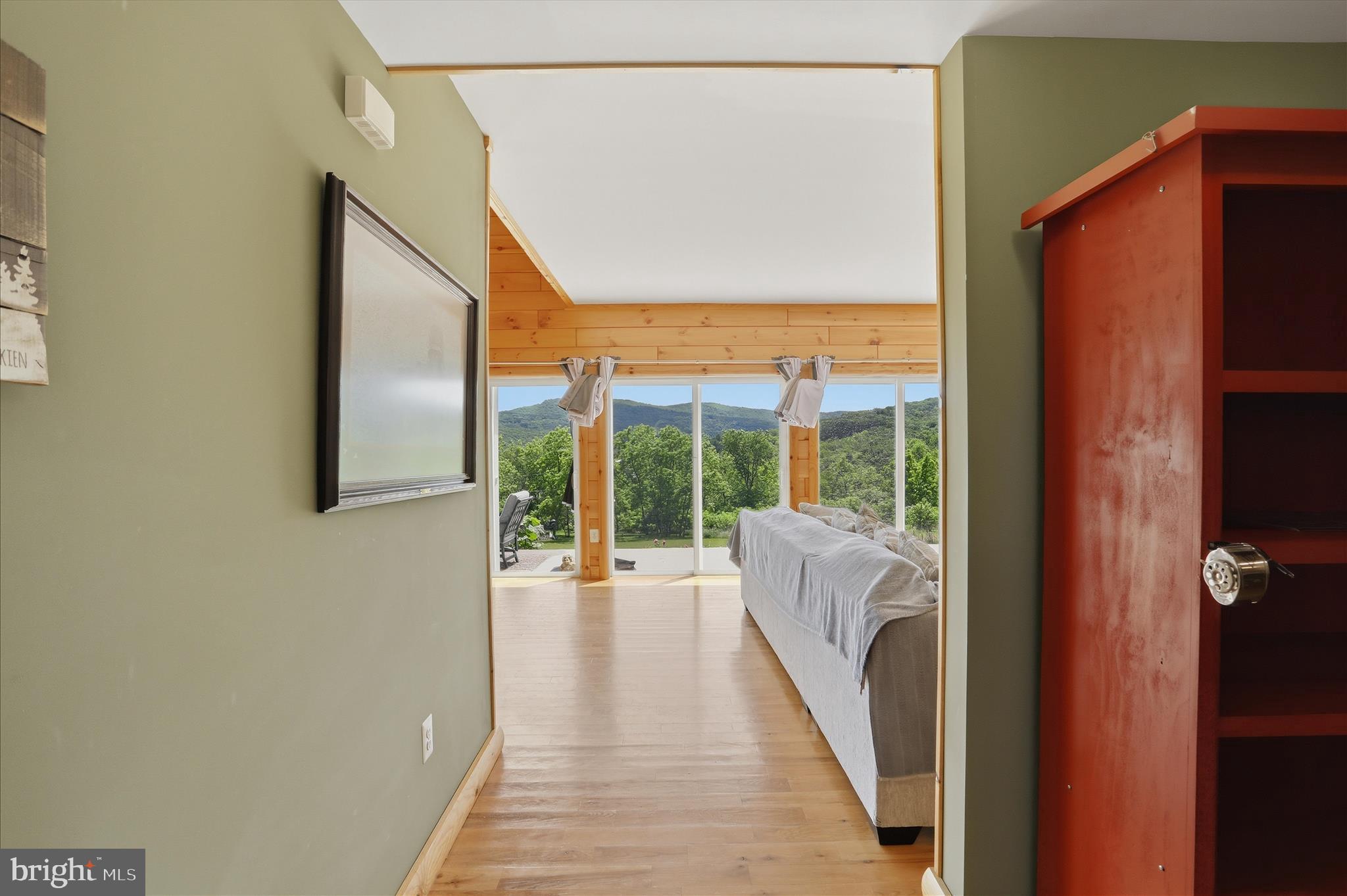 LOST MOUNTAIN - Residential