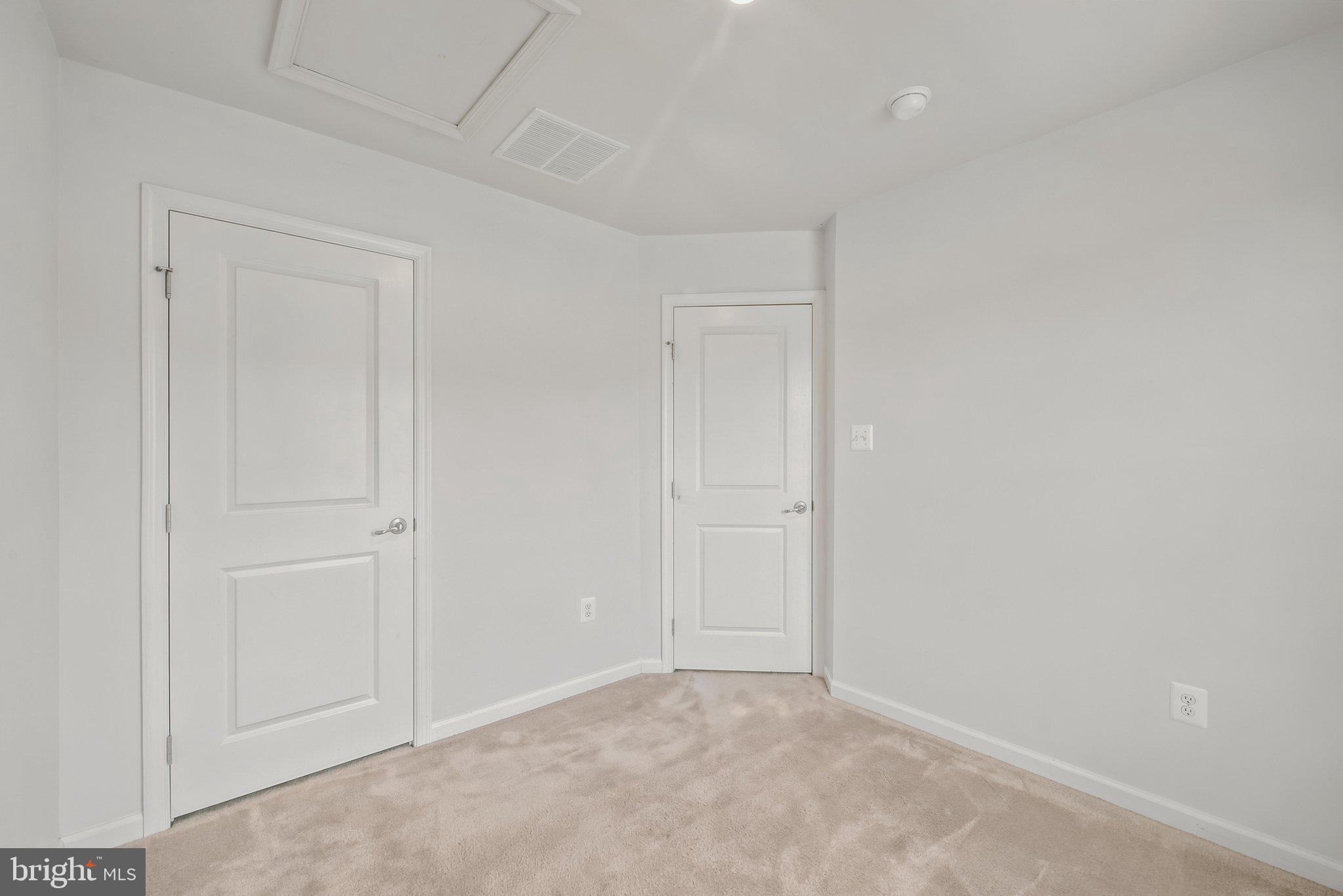 POTOMAC STATION - Residential