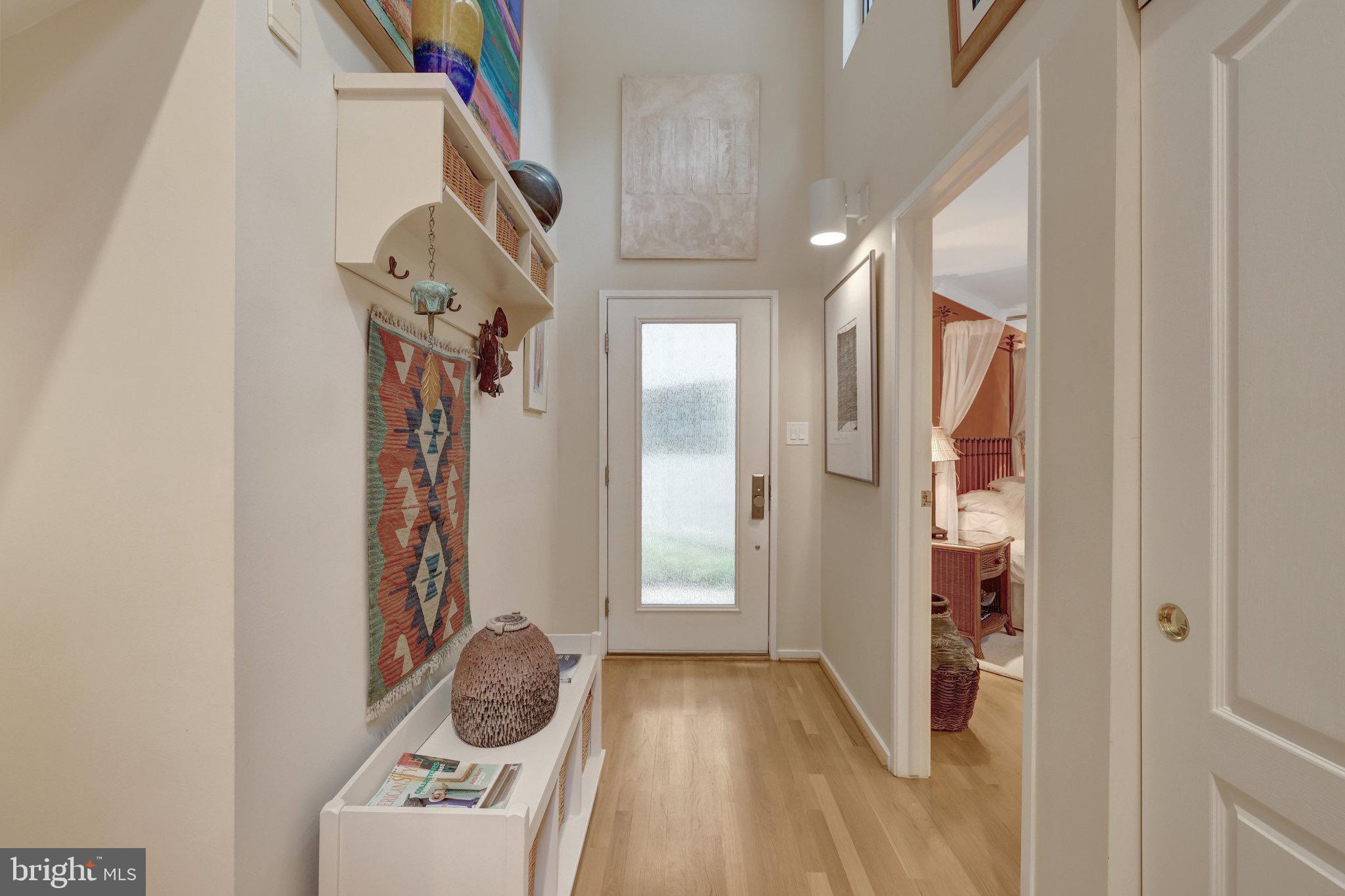 RESTON - Residential