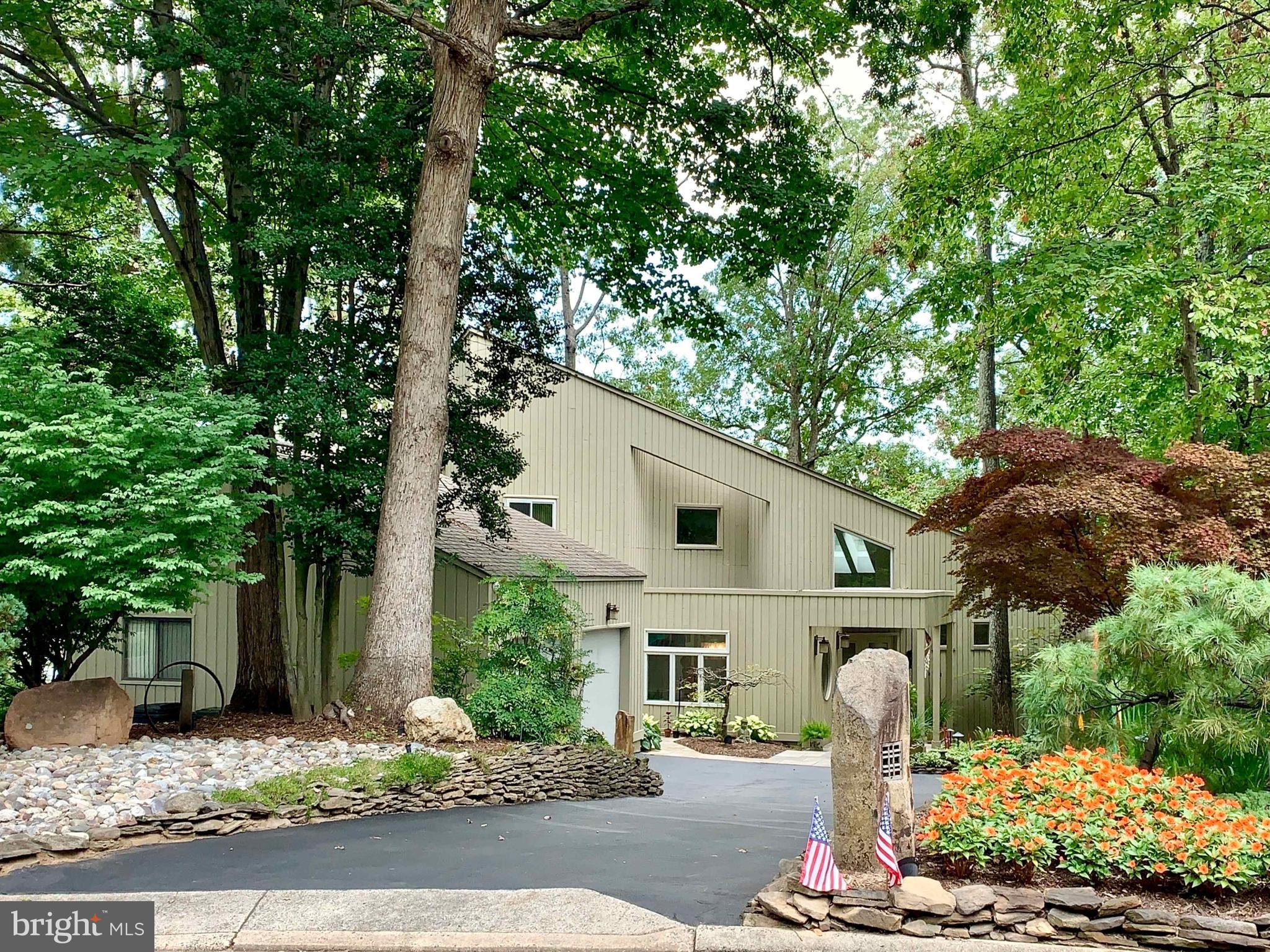 RESTON - Residential
