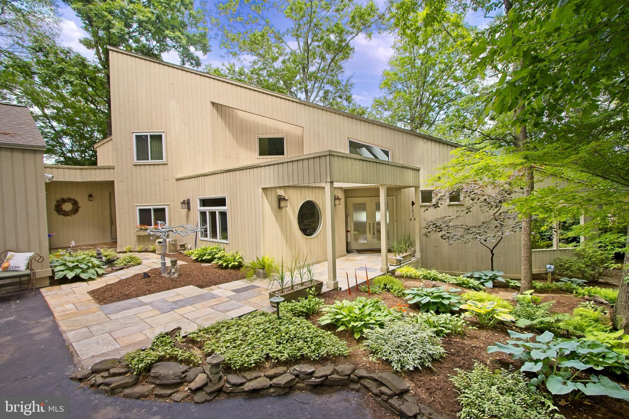 RESTON - Residential