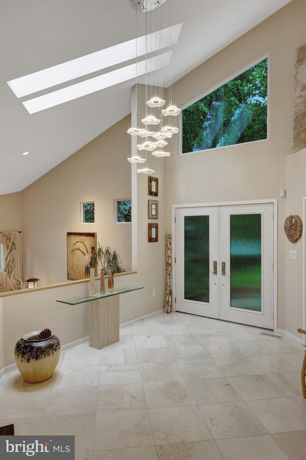RESTON - Residential