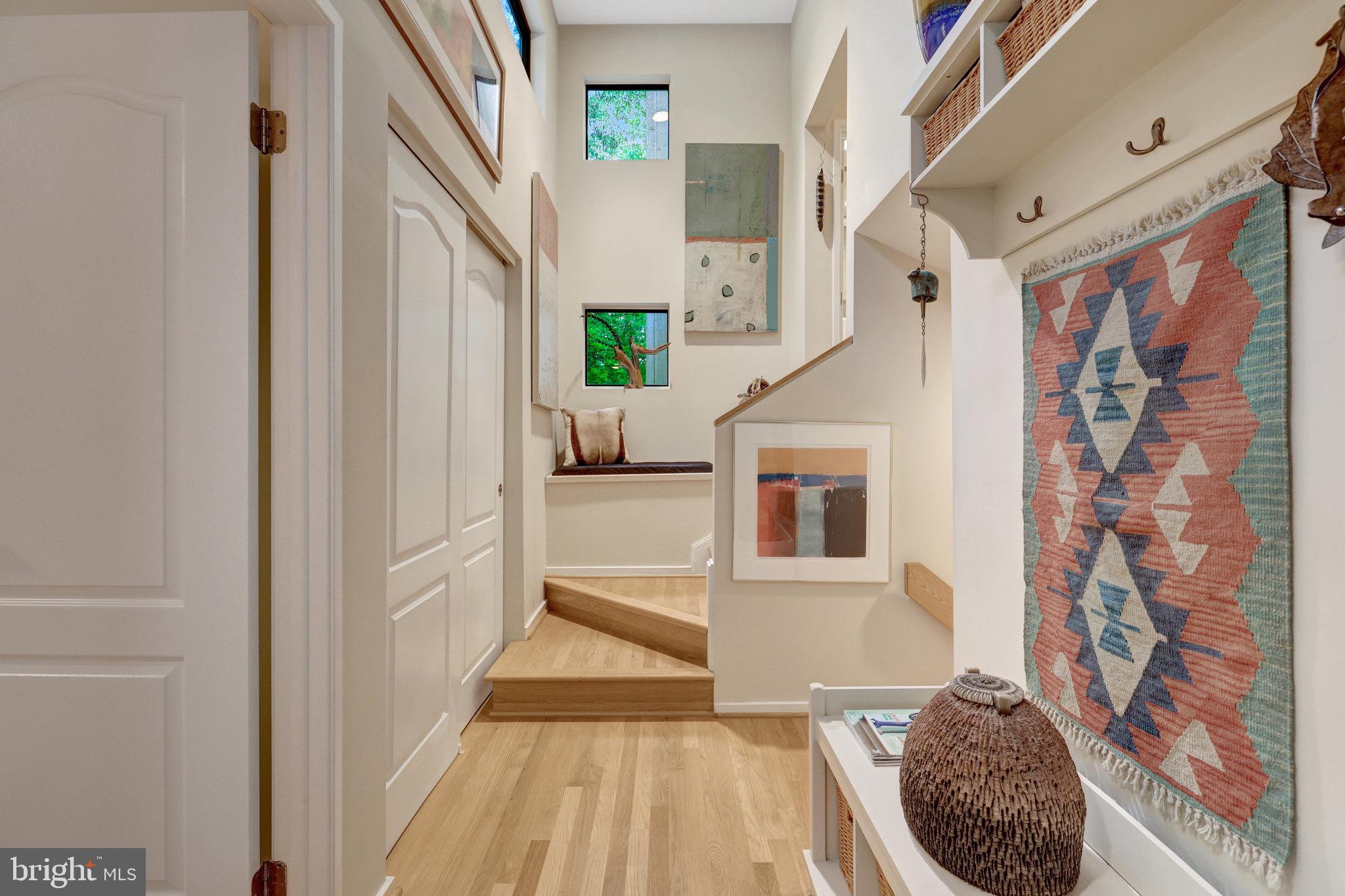 RESTON - Residential