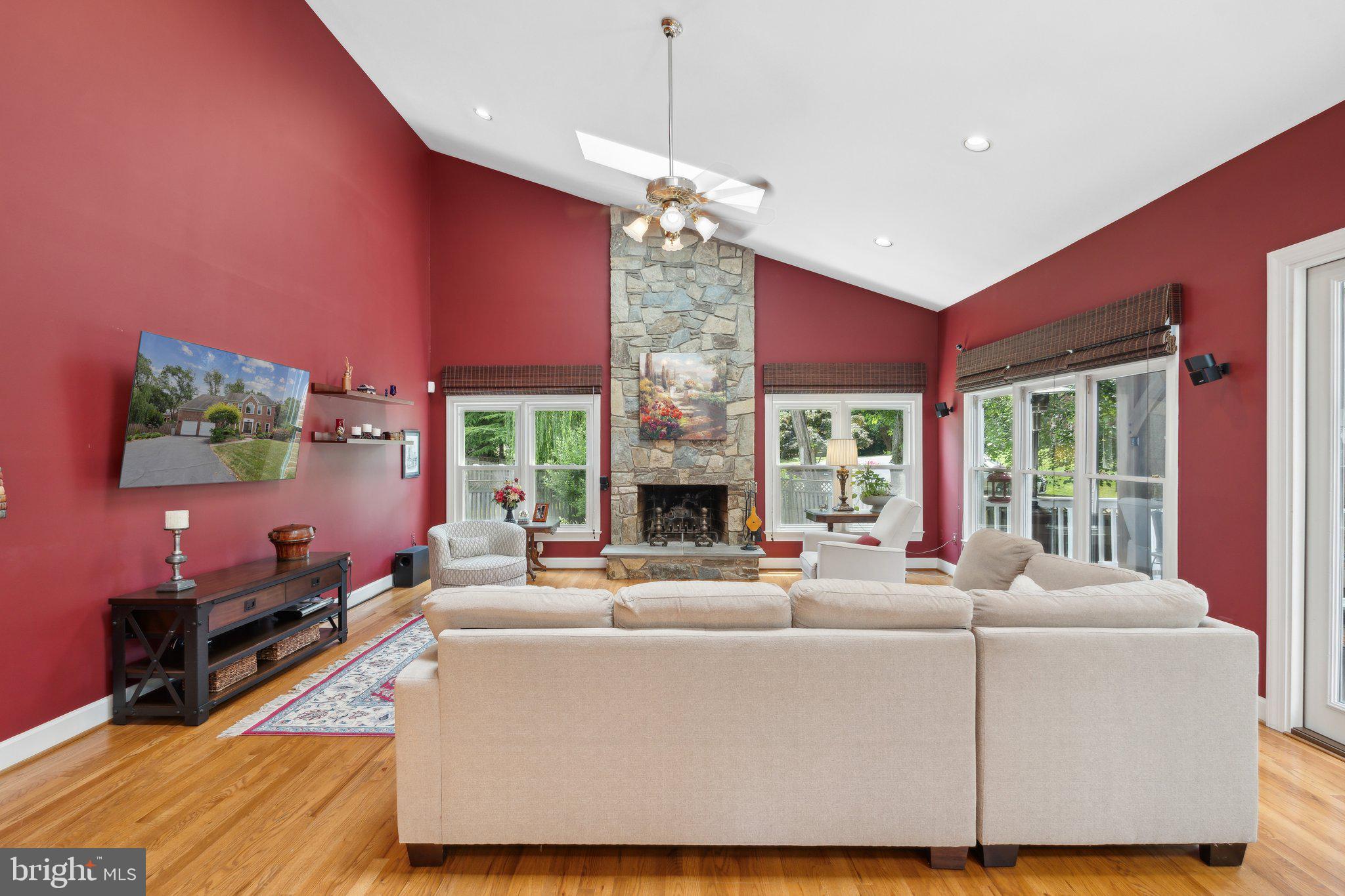 OAKTON GROVE - Residential