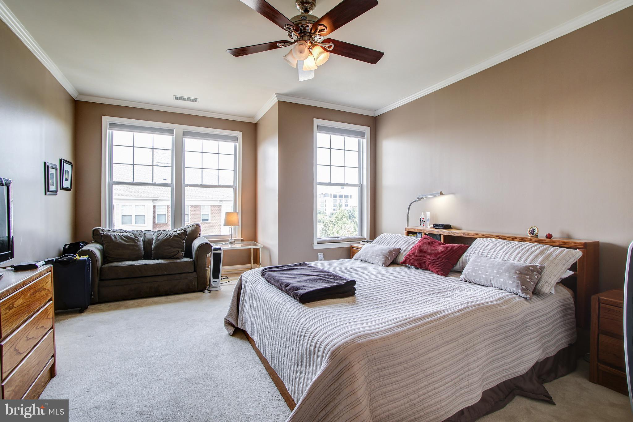 BOZZUTO AT KENTLANDS - Residential