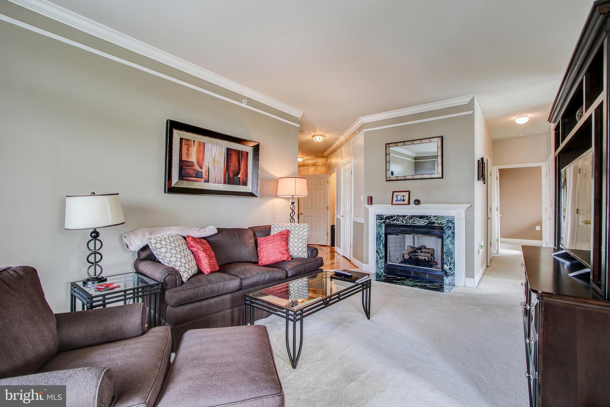 BOZZUTO AT KENTLANDS - Residential
