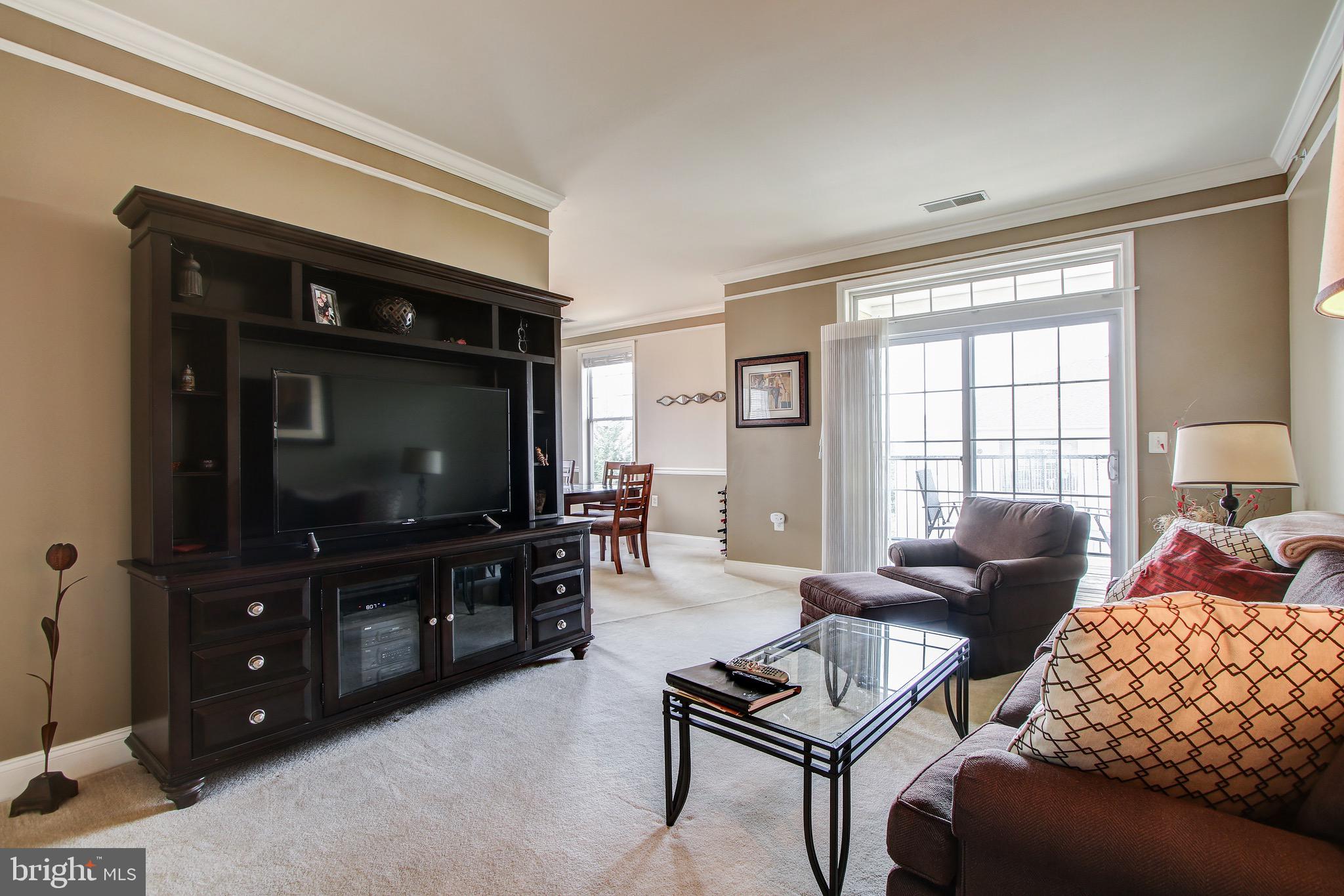 BOZZUTO AT KENTLANDS - Residential