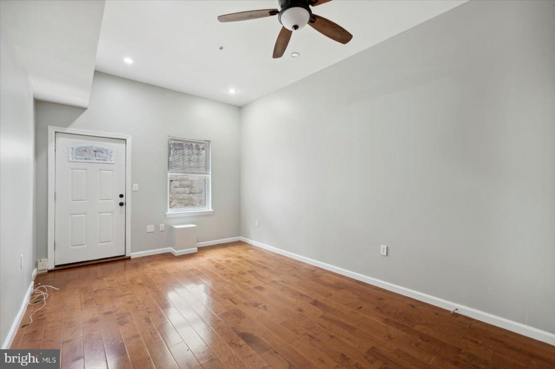 WASHINGTON SQ WEST - Residential Income