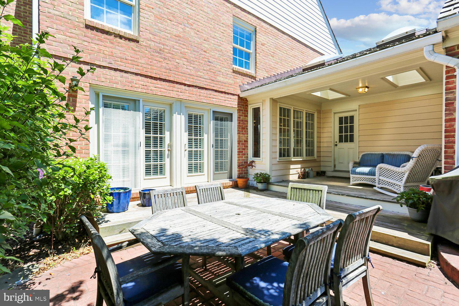 KENTLANDS GATEHOUSE - Residential