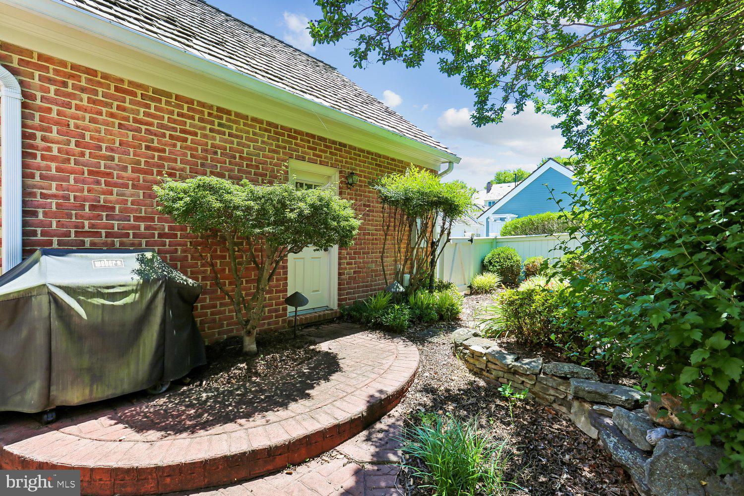 KENTLANDS GATEHOUSE - Residential