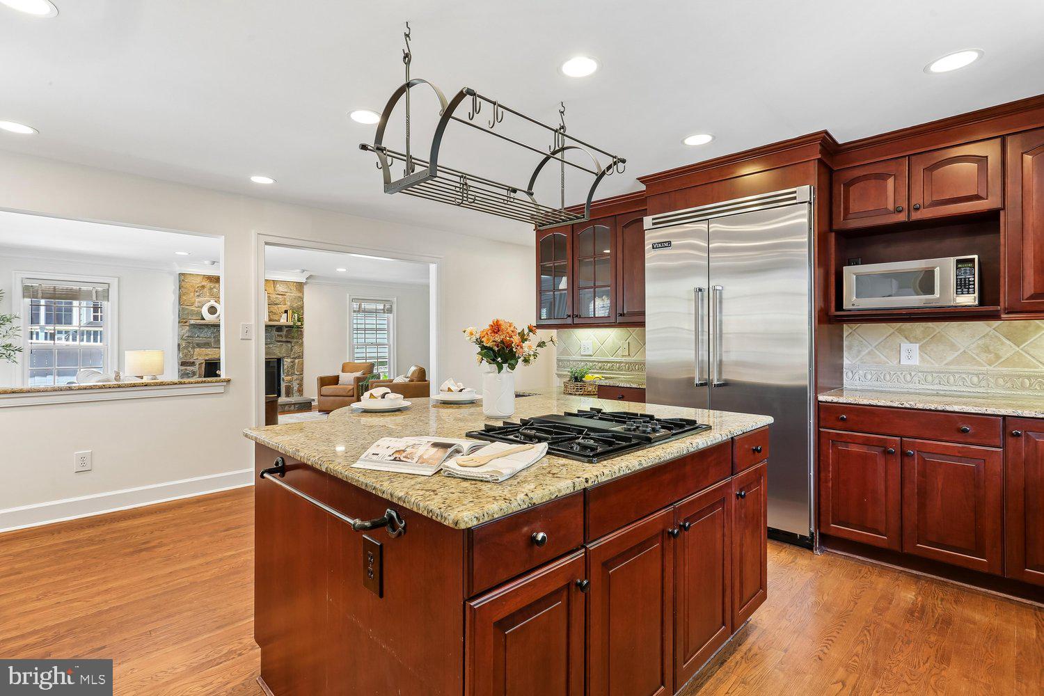 KENTLANDS GATEHOUSE - Residential