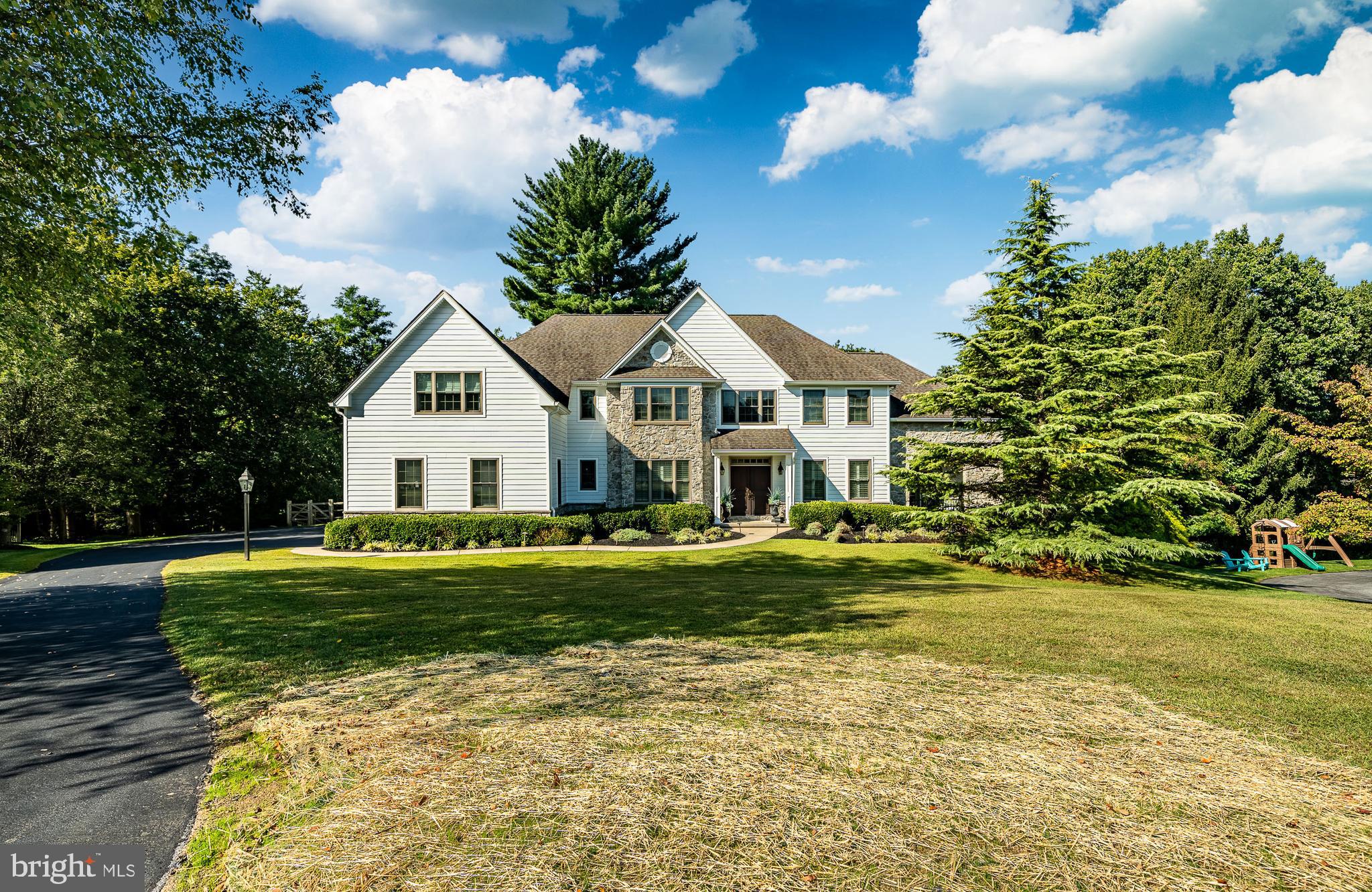 PEMBERLY - Residential