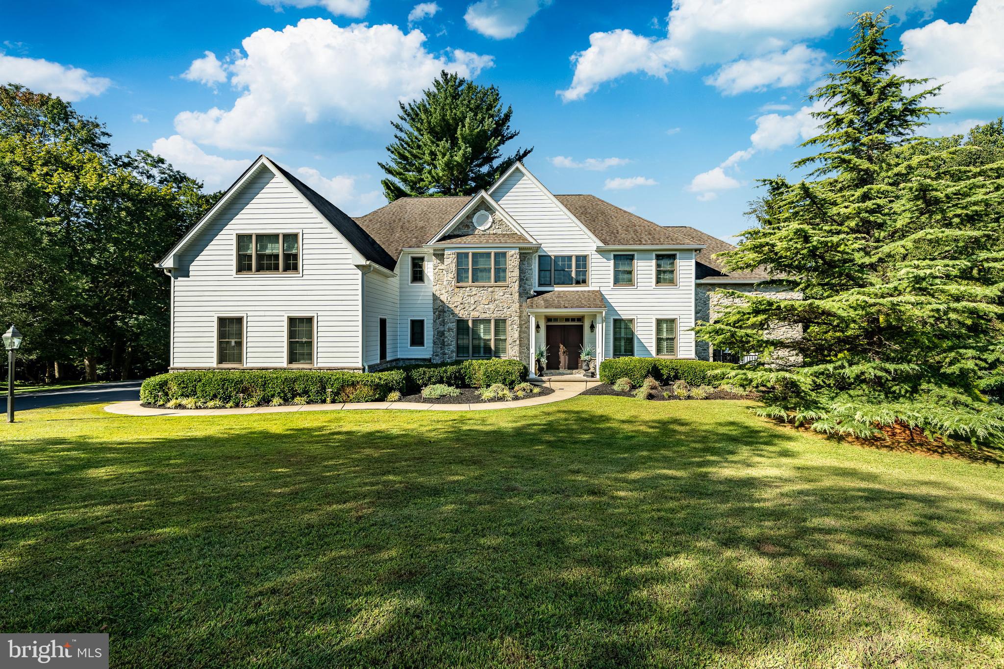 PEMBERLY - Residential
