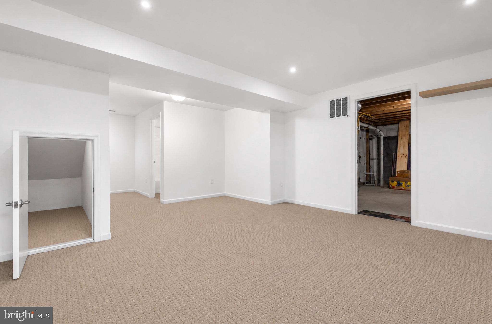 WESTFIELDS - Residential
