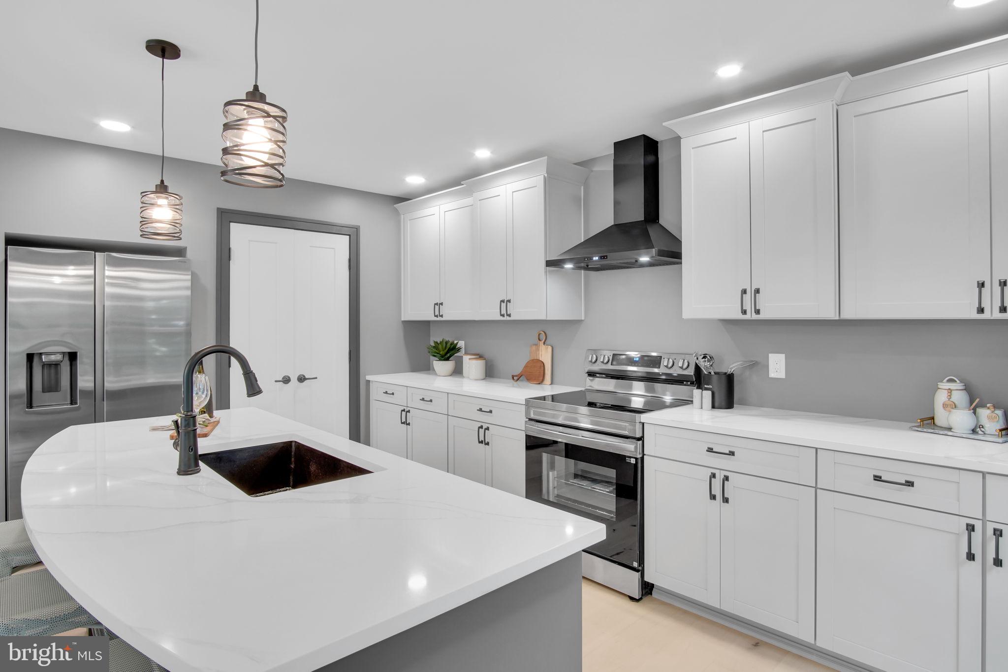 RIVER BEND - Residential