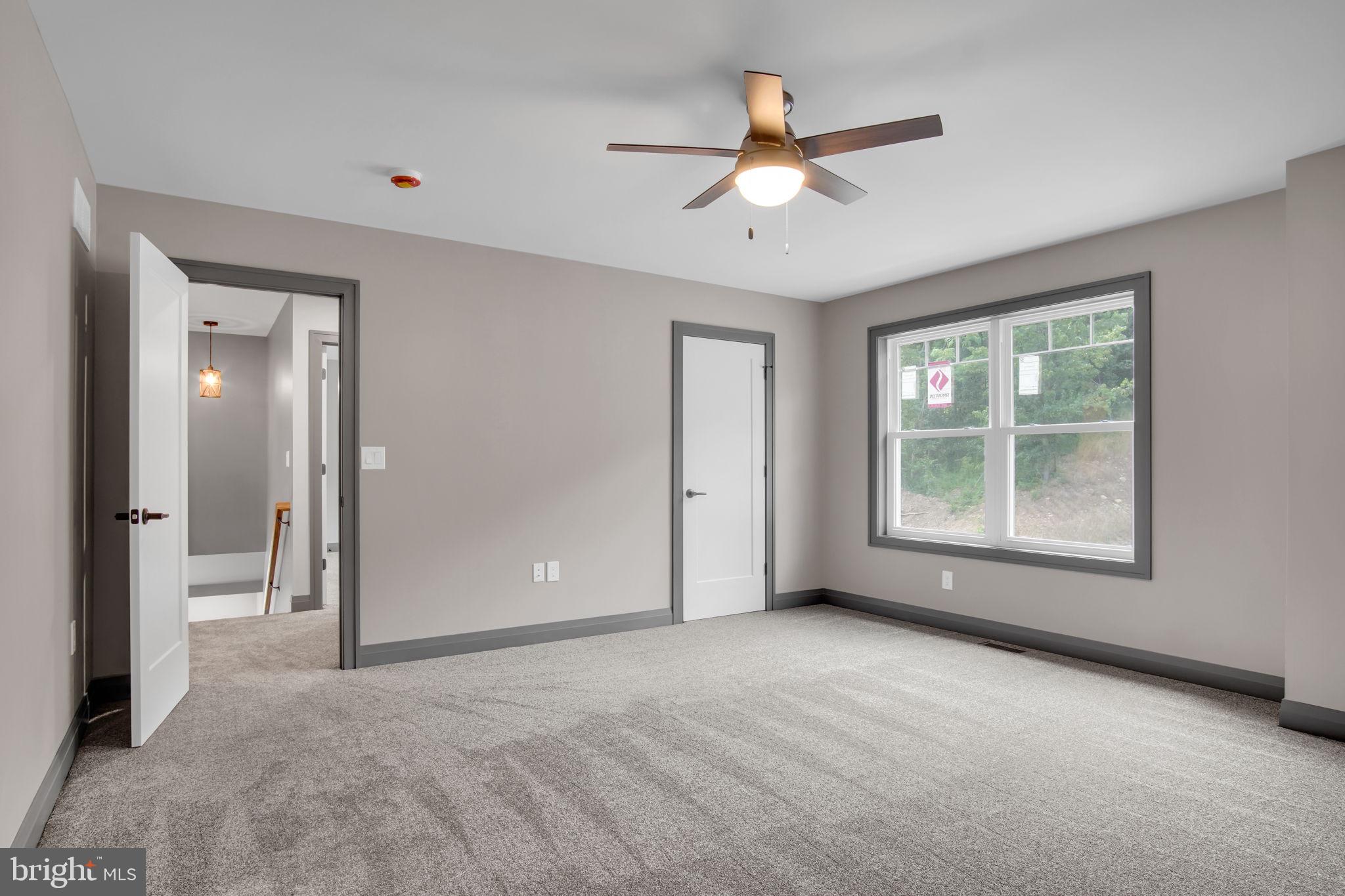 RIVER BEND - Residential