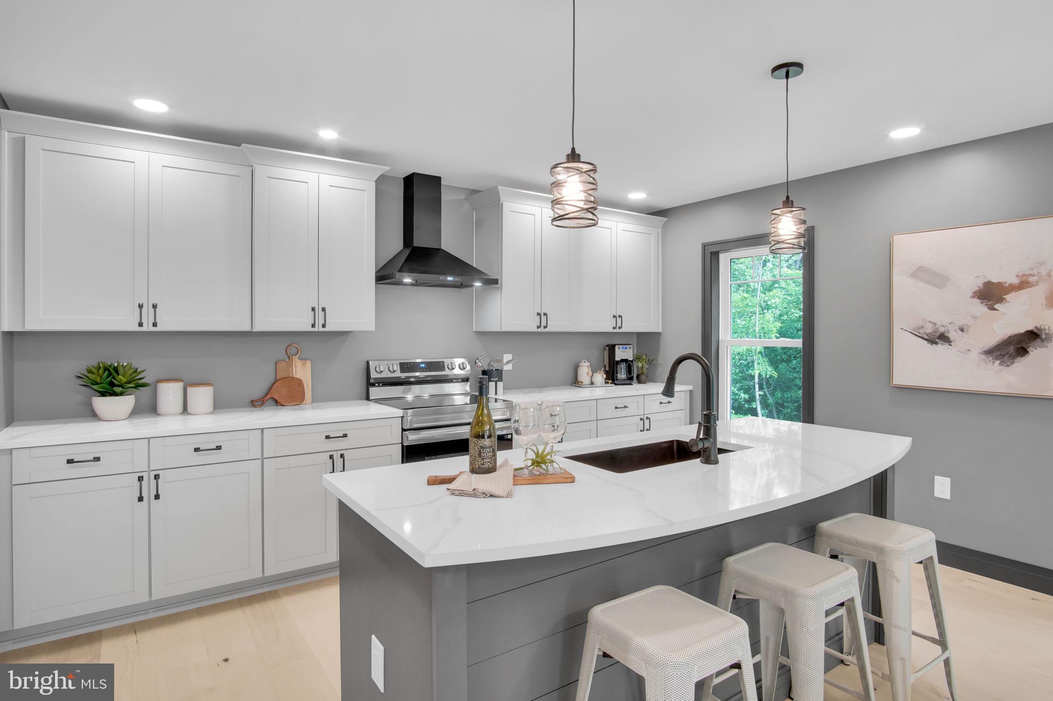 RIVER BEND - Residential
