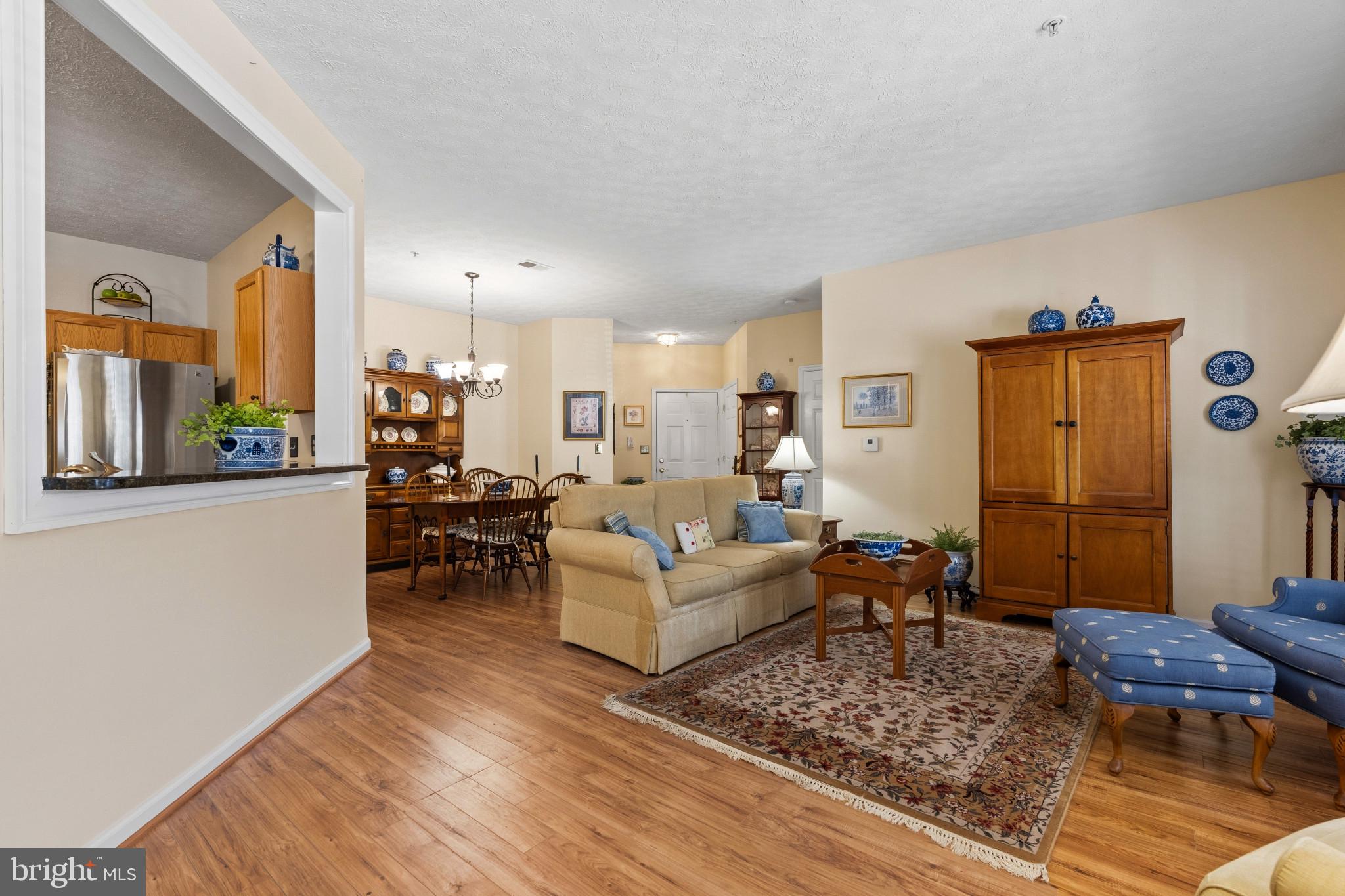 VILLAGE GREEN - Residential