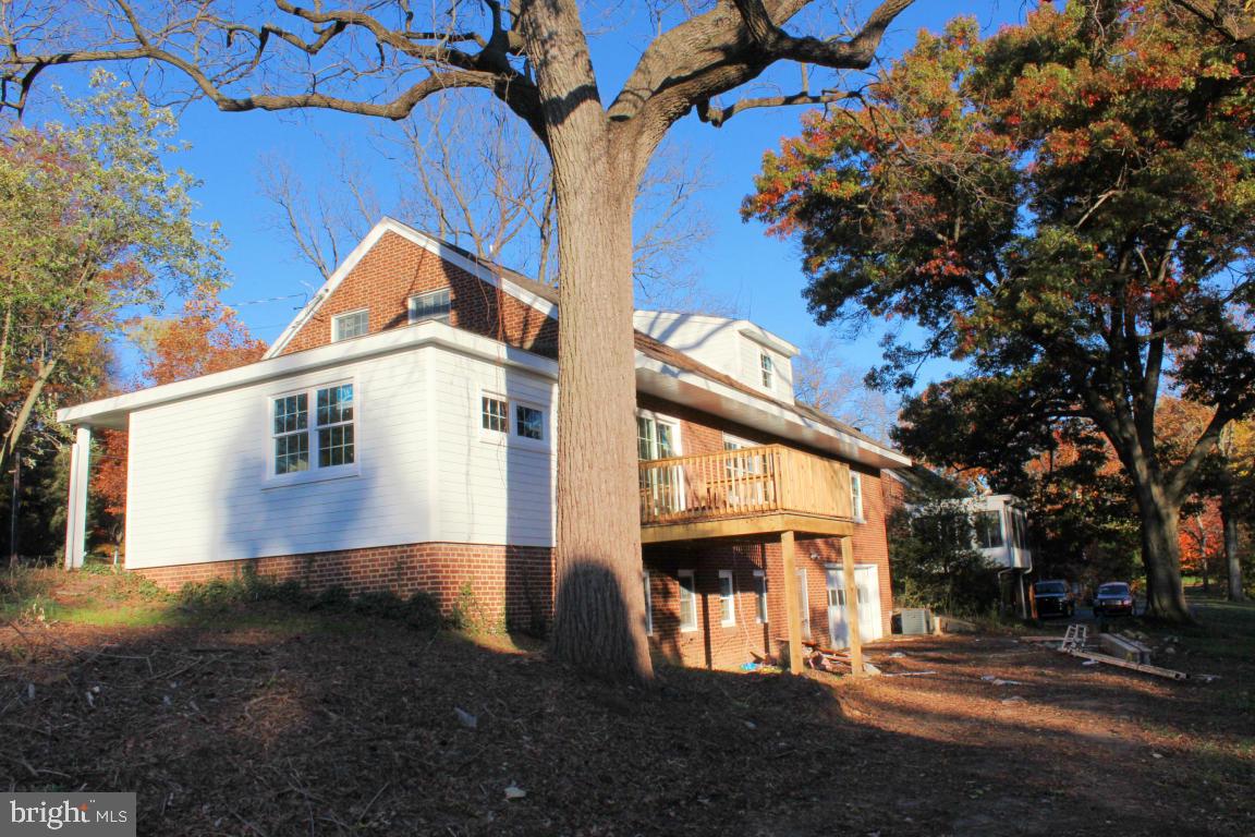 SCHOOL LANE HILLS - Residential