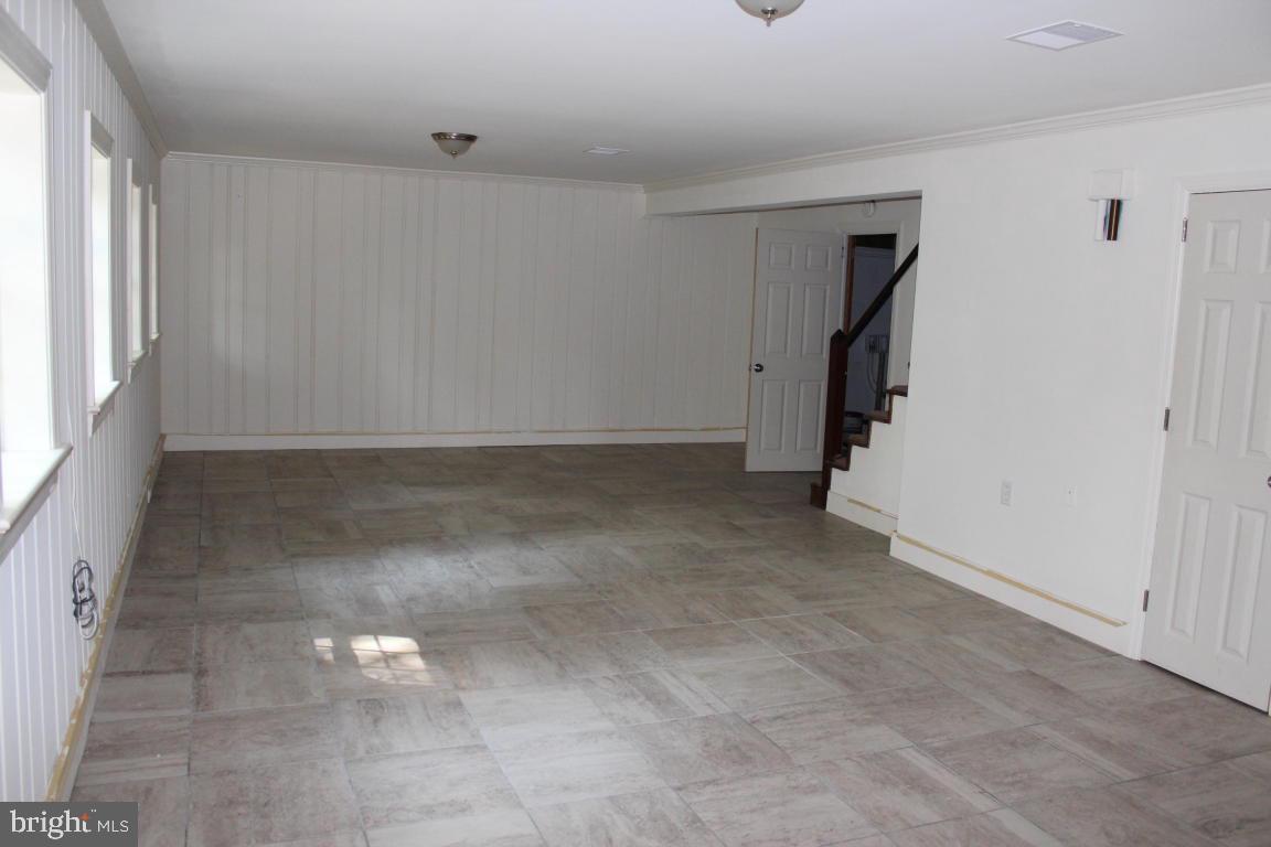SCHOOL LANE HILLS - Residential