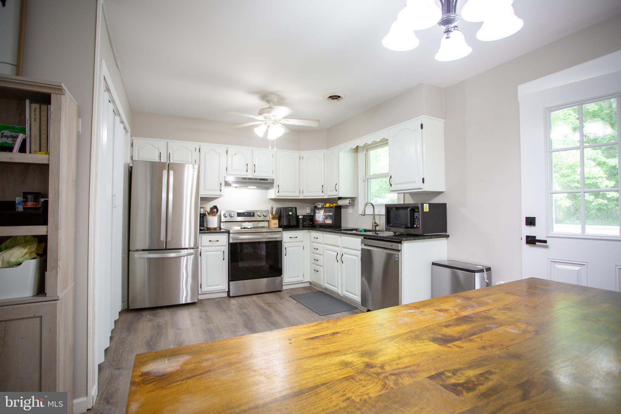 SHADY SIDE - Residential