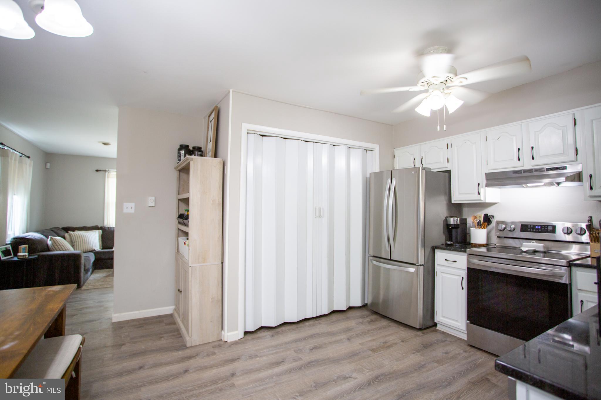 SHADY SIDE - Residential