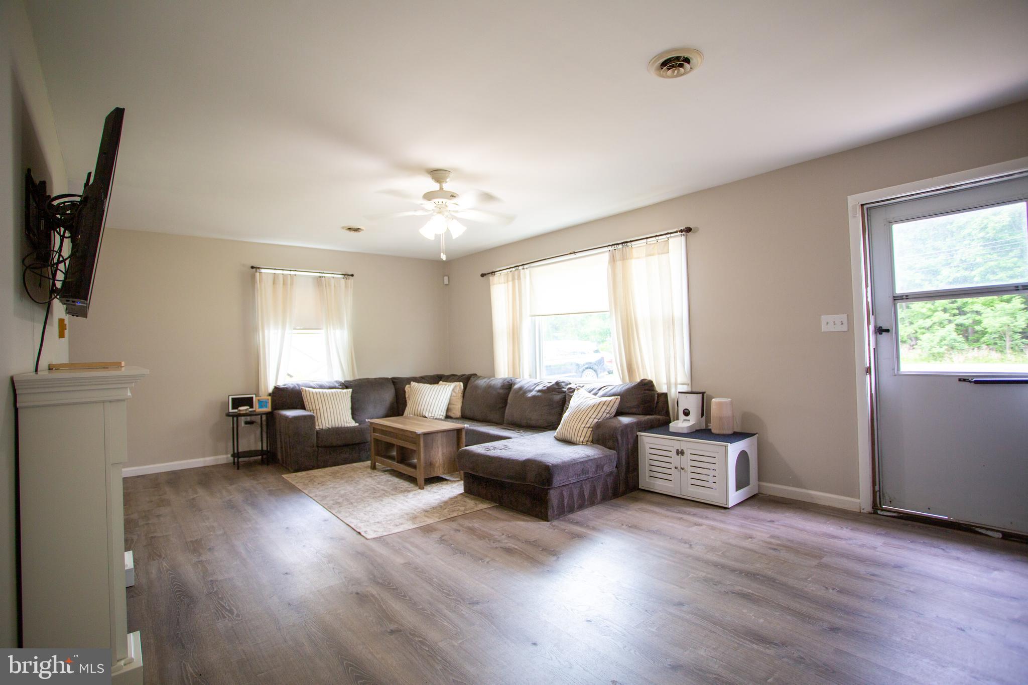 SHADY SIDE - Residential
