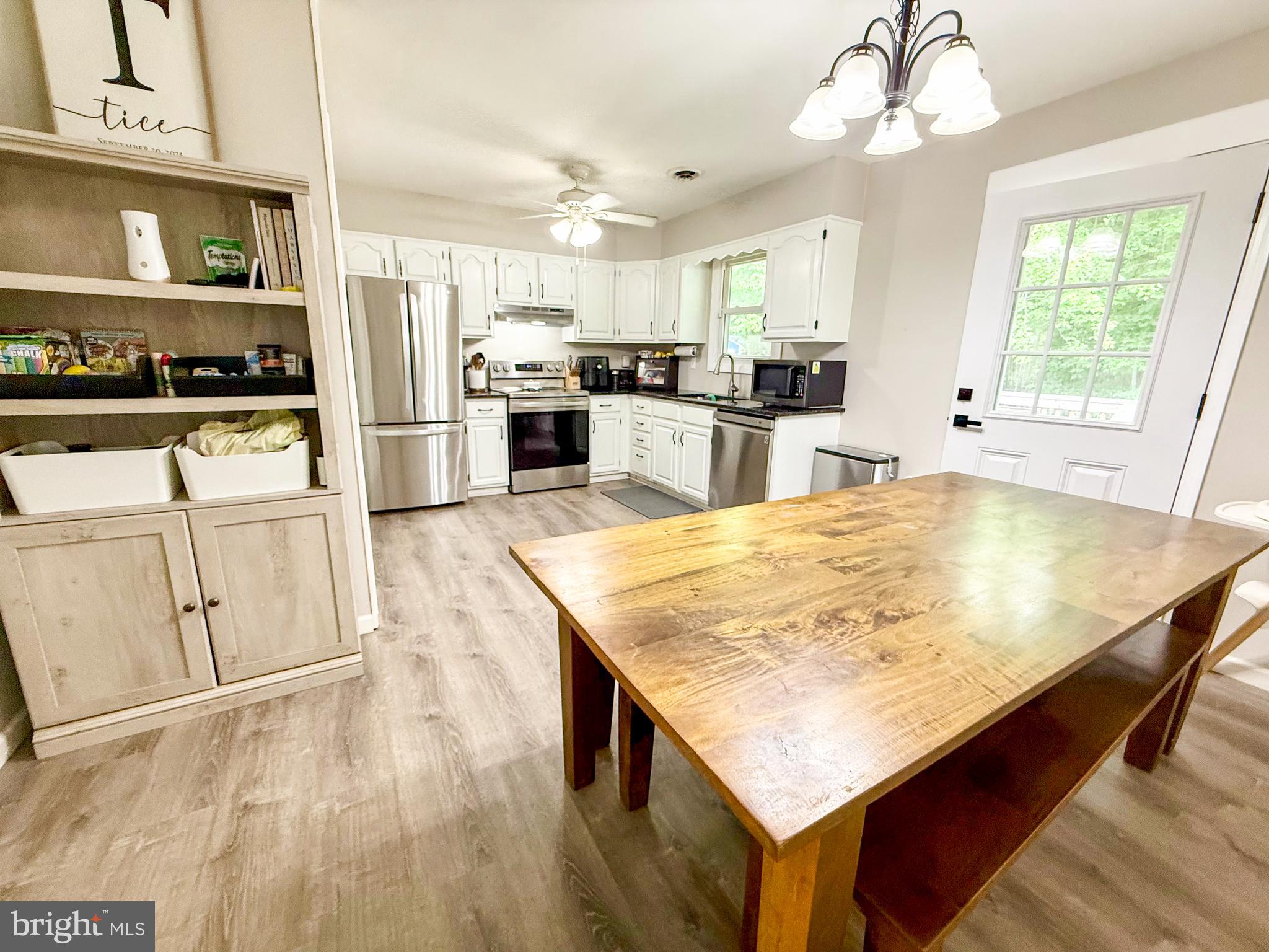 SHADY SIDE - Residential