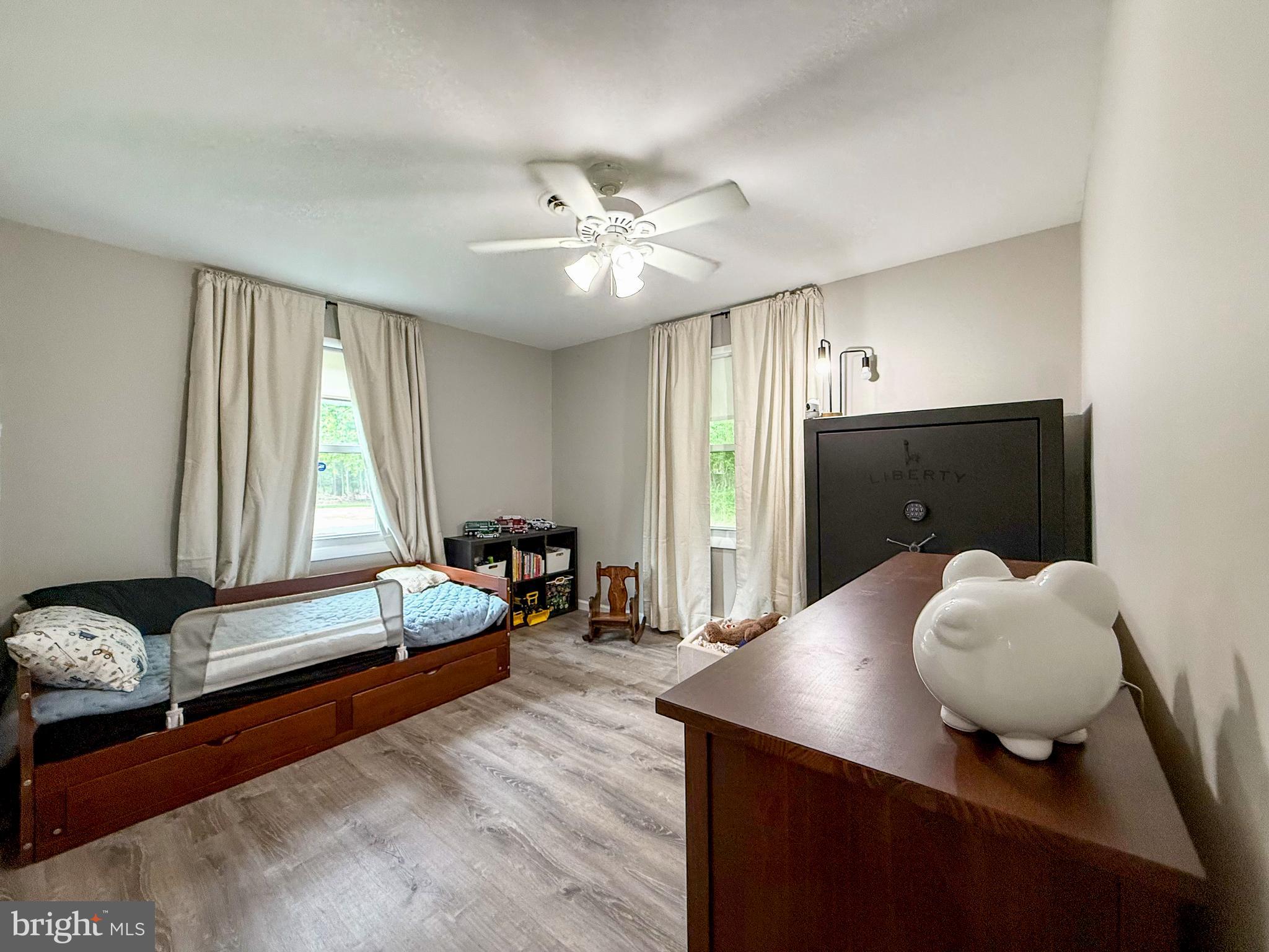 SHADY SIDE - Residential