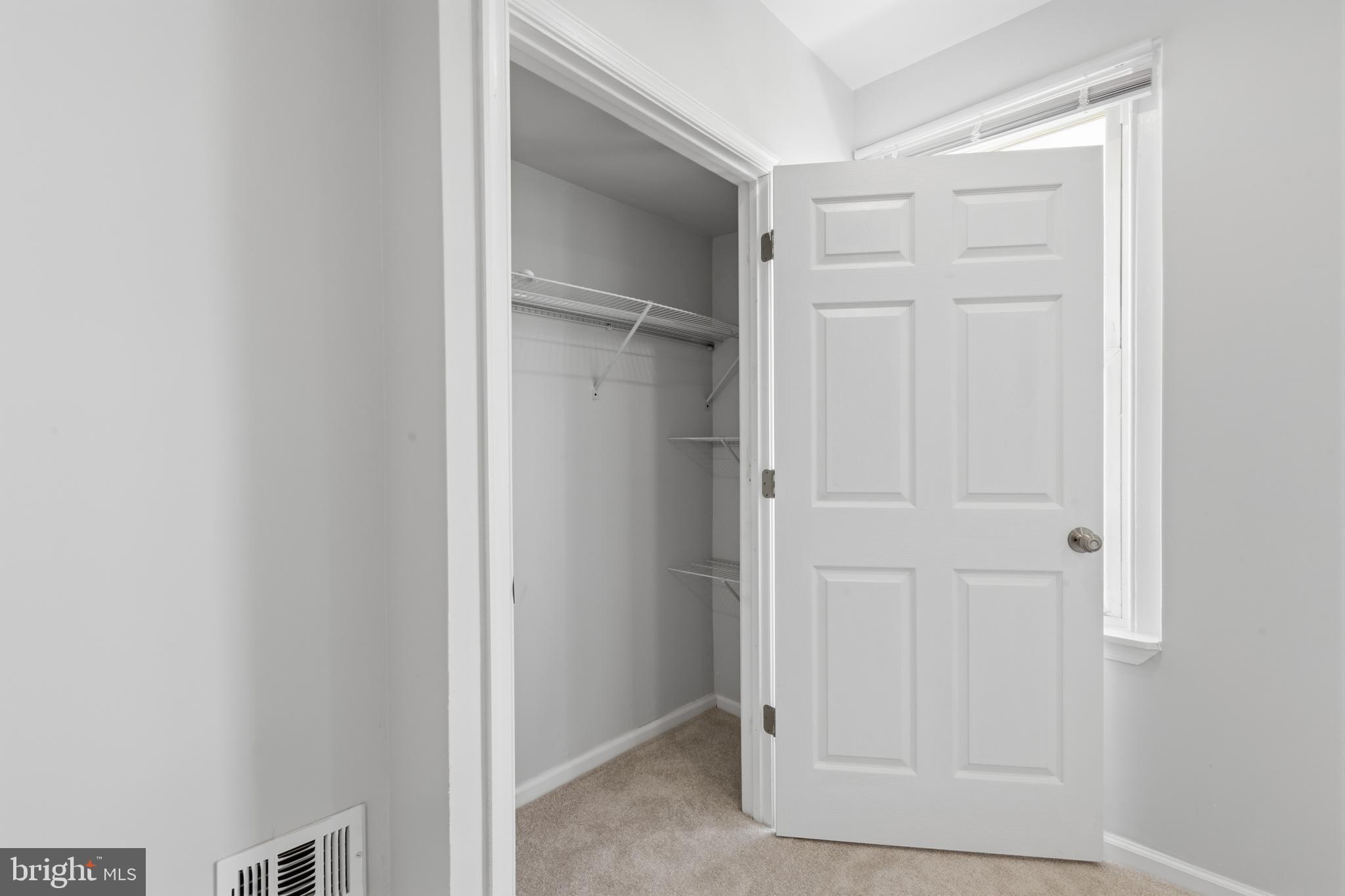 GARDEN COURT - Residential