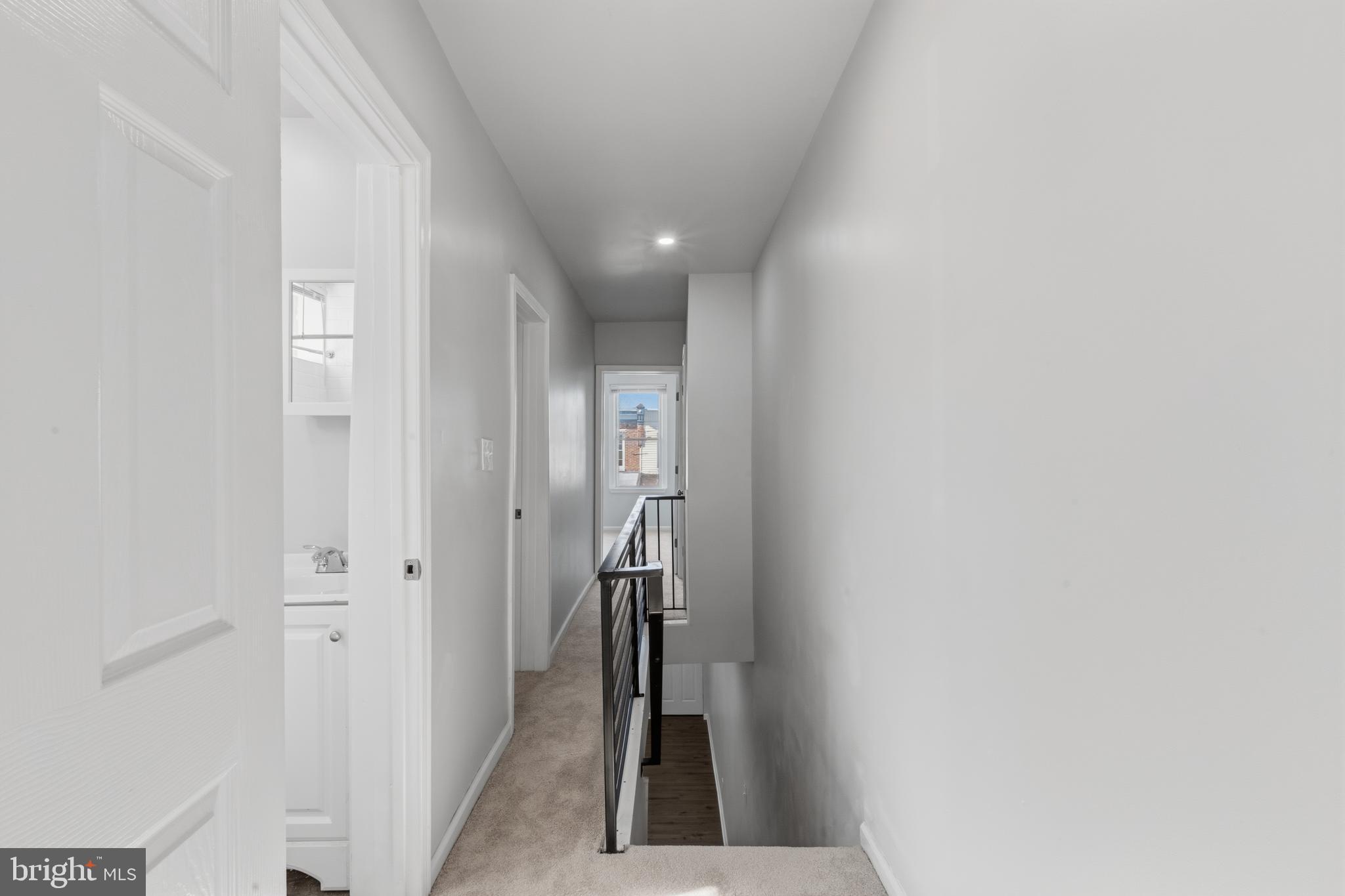 GARDEN COURT - Residential