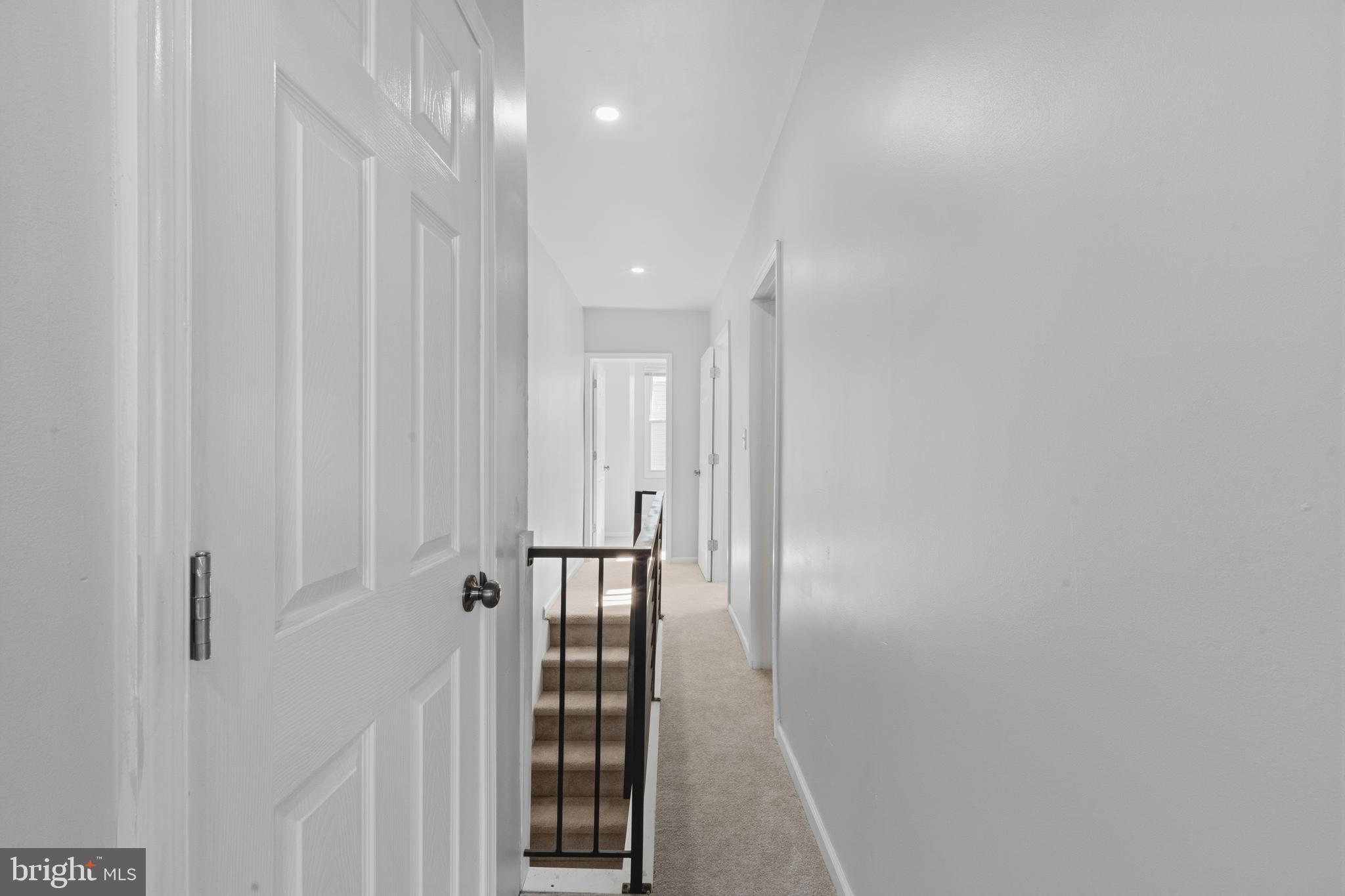 GARDEN COURT - Residential