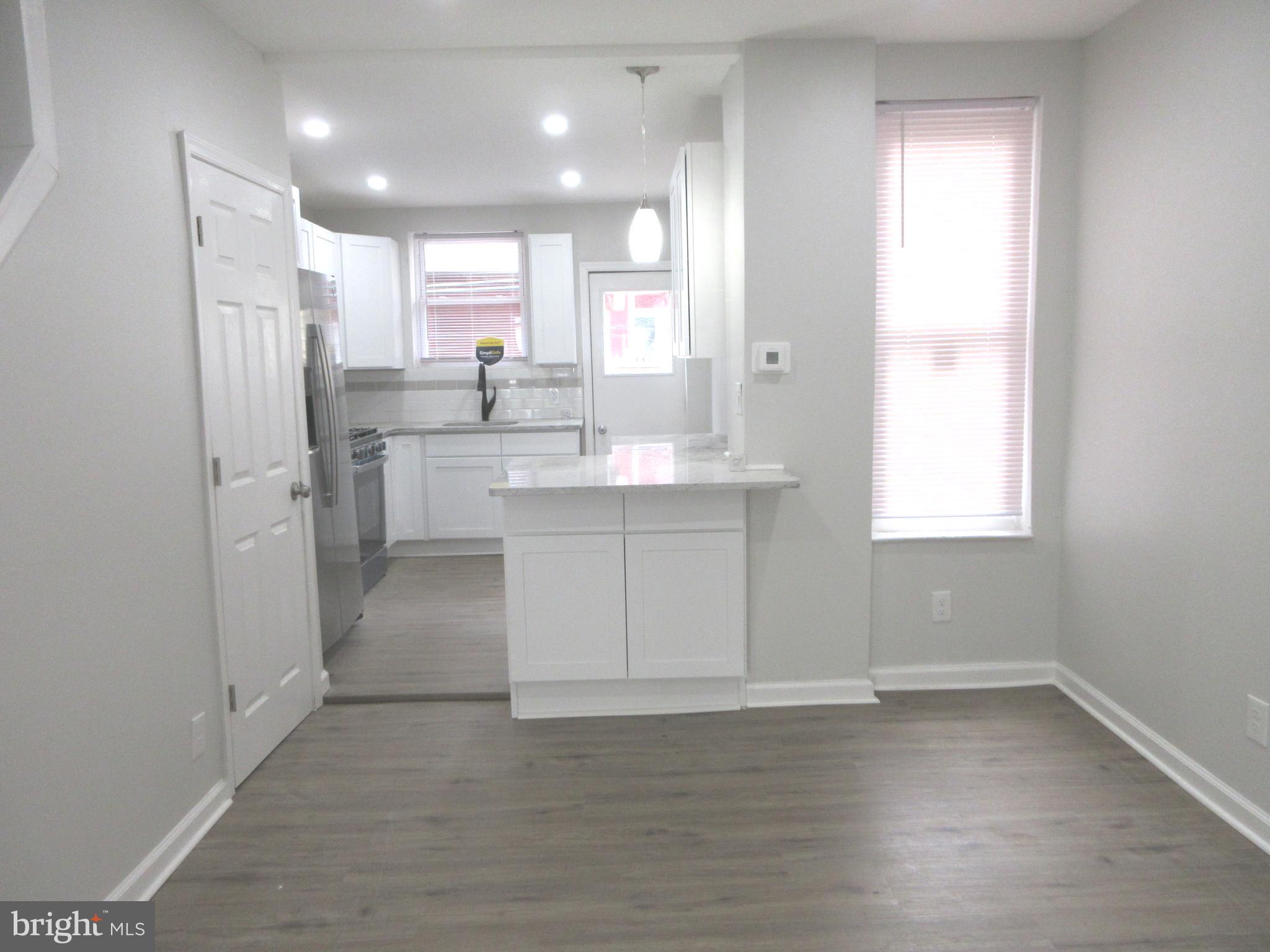GARDEN COURT - Residential