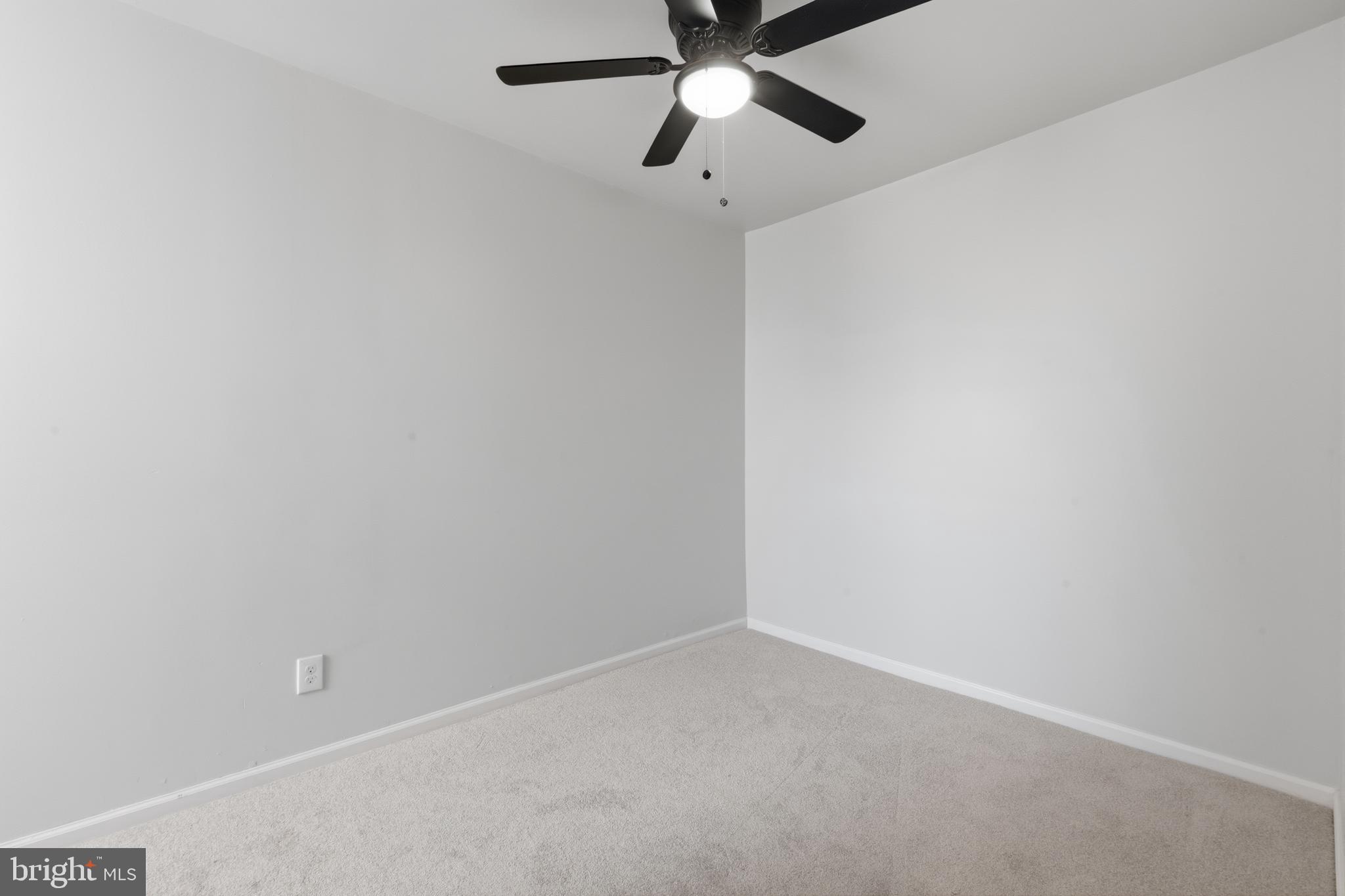 GARDEN COURT - Residential