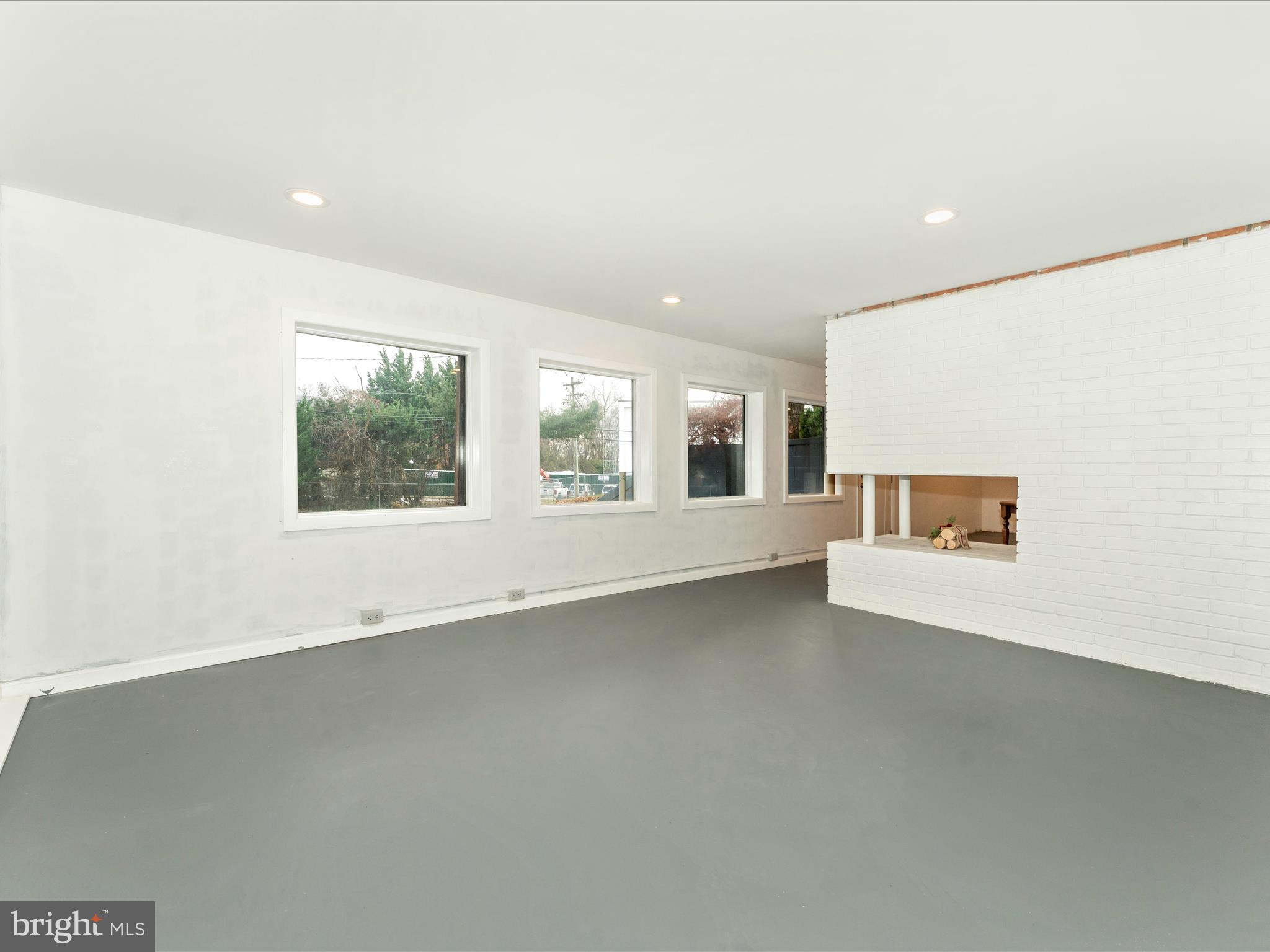 BRIGHTWOOD ACRES - Residential