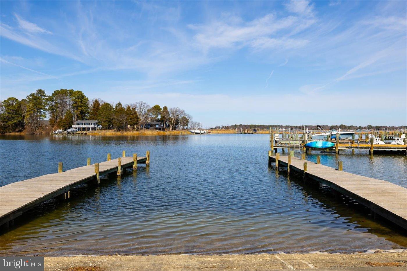 CABIN POINT / GLEBE HARBOR - Residential