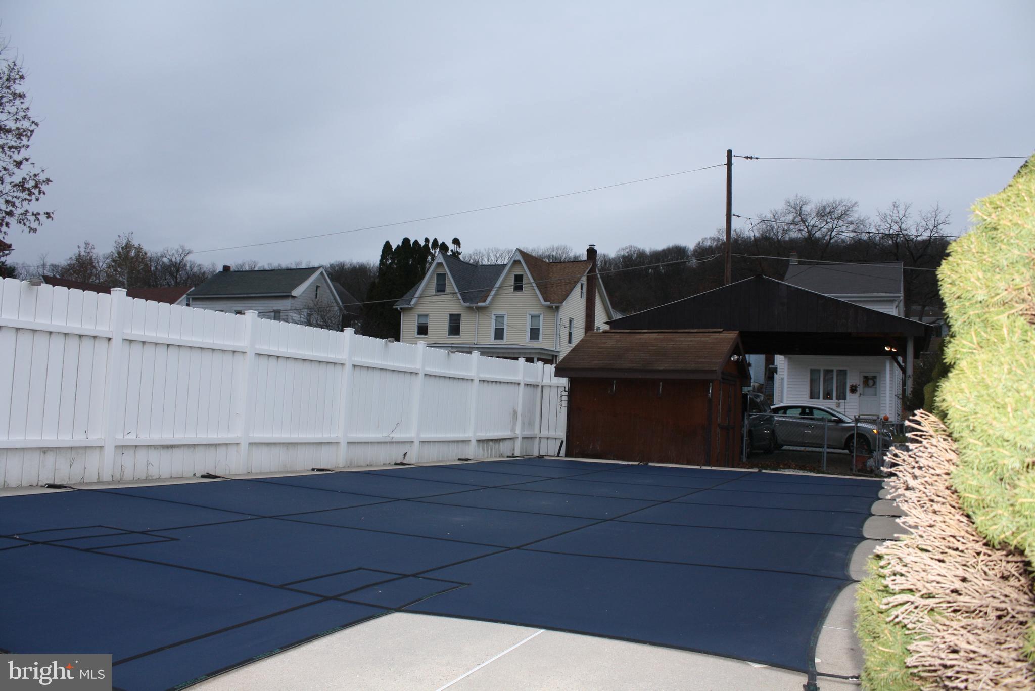 POTTSVILLE - Residential