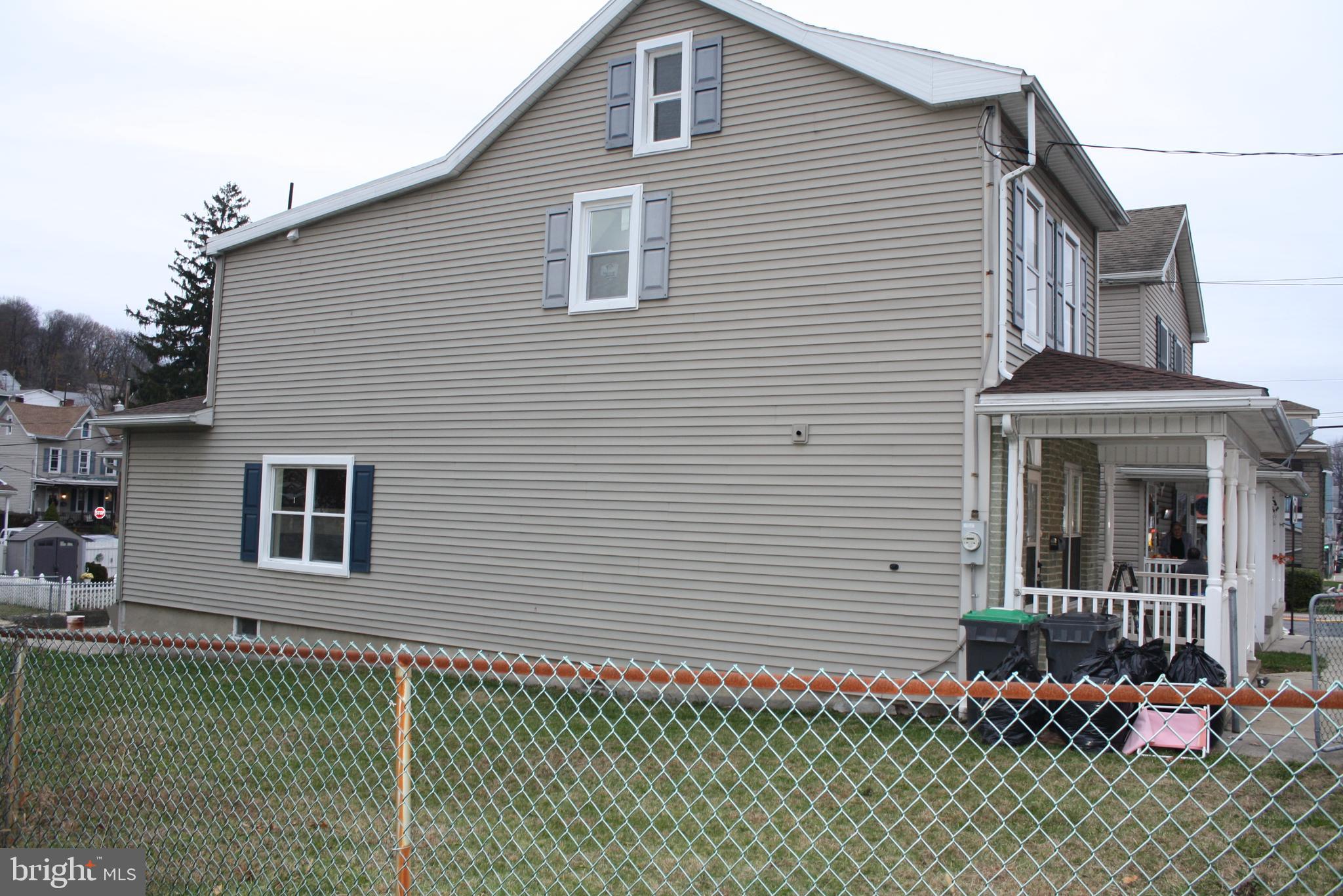 POTTSVILLE - Residential