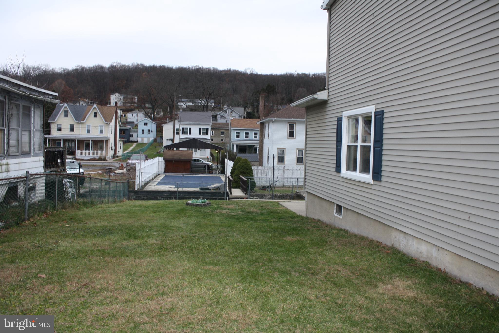 POTTSVILLE - Residential