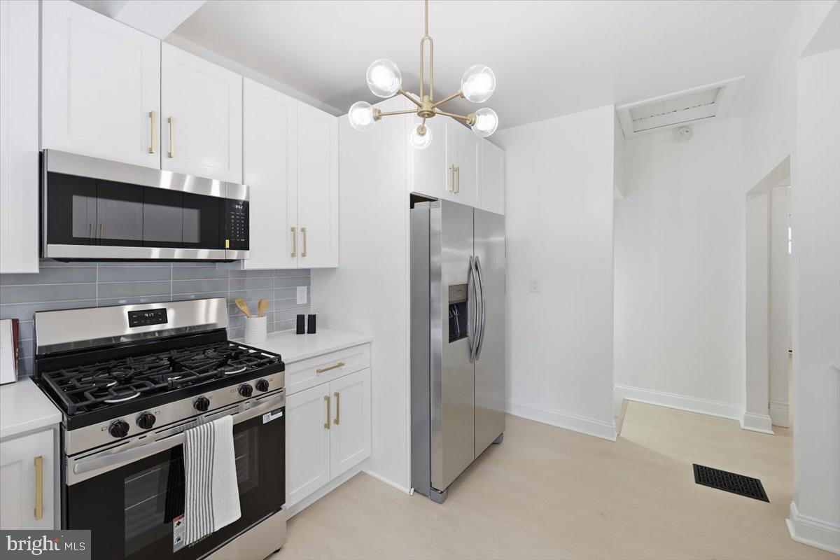 RIVERDALE PARK - Residential