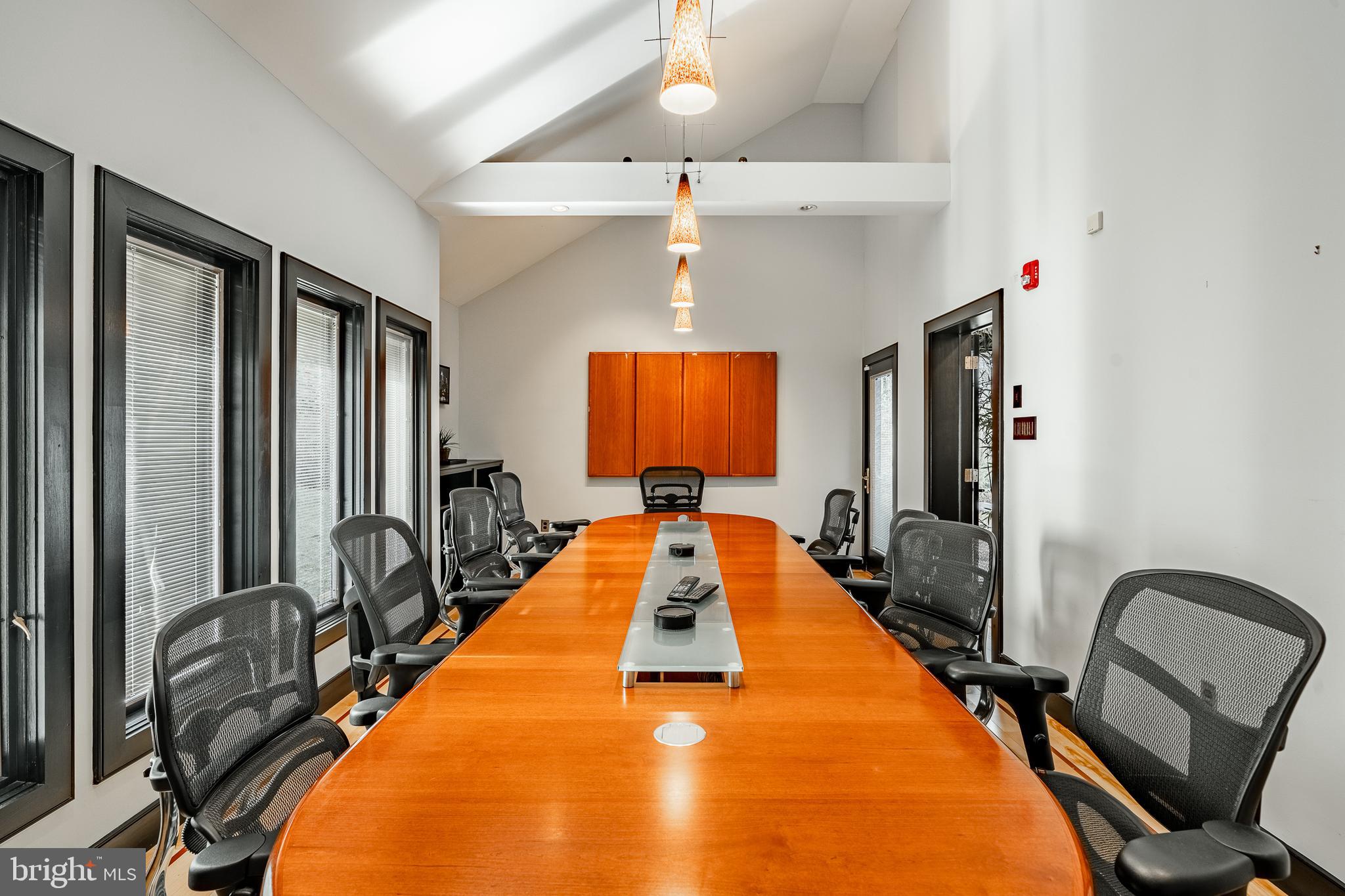 VALLEY FORGE COMMONS - Commercial Sale