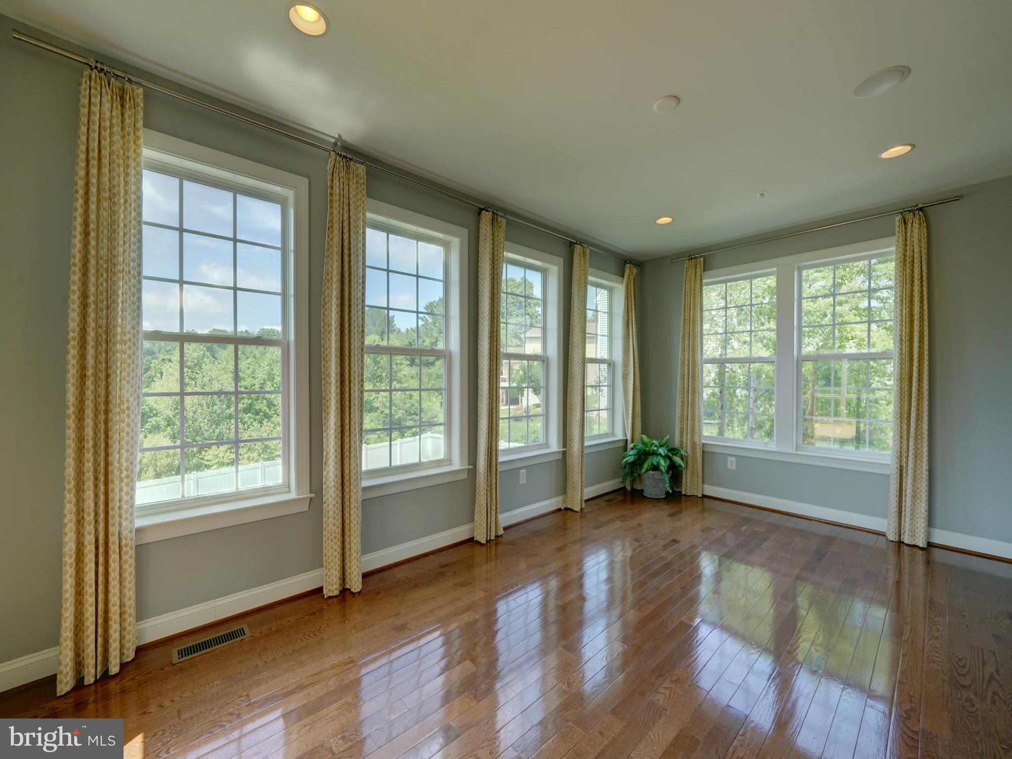 SHIPLEY MEADOWS - Residential